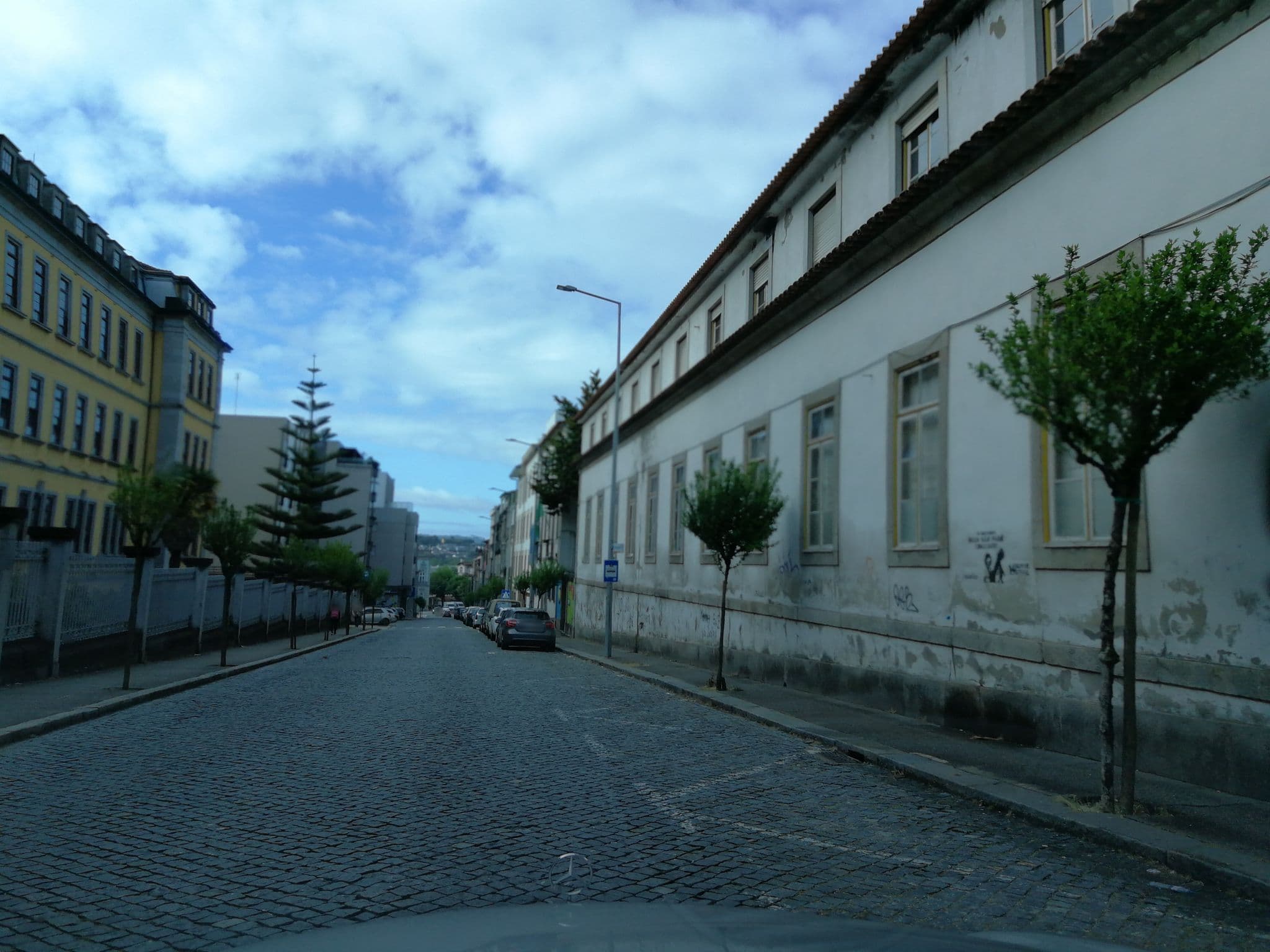 Street view near Pousada da Juventude, Braga — © apires (CC BY-SA · Mapillary)