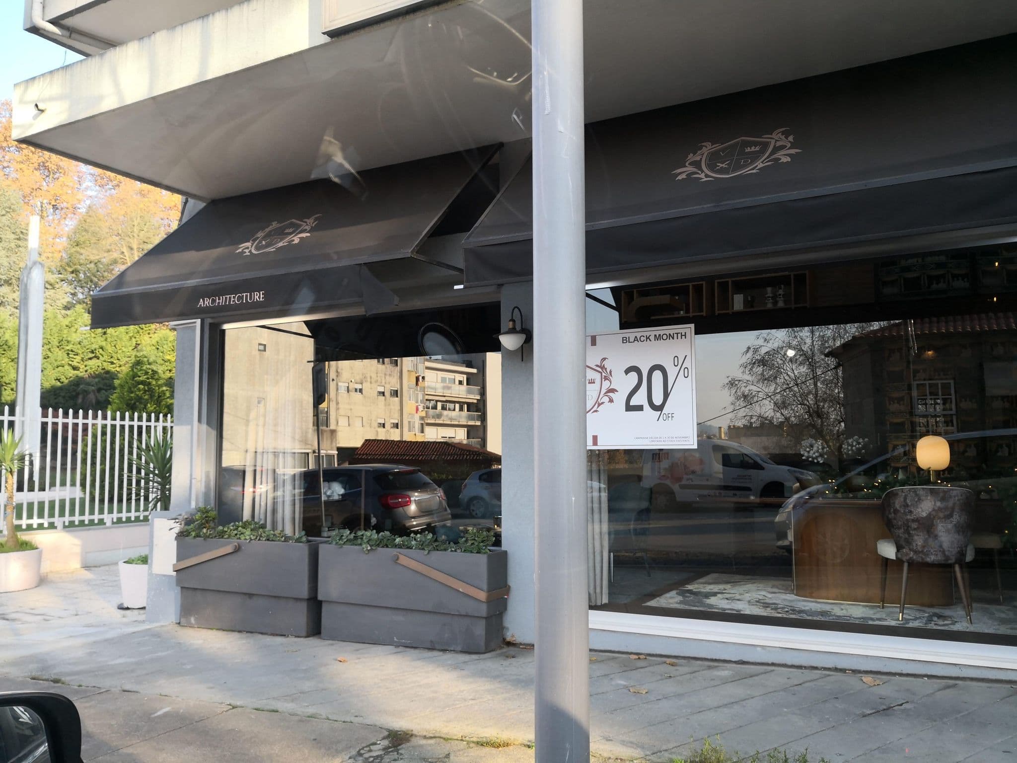 Street view near Charme Pitoresco - Empreendimentos Turísticos, Guimarães — © sanjorgepinho (CC BY-SA · Mapillary)