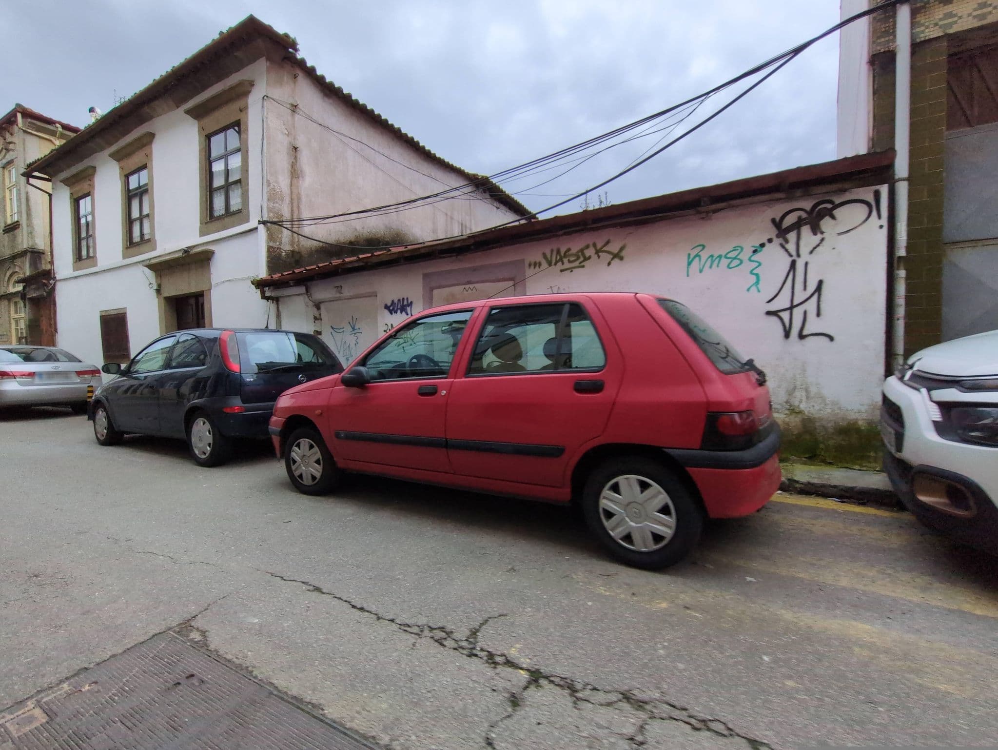 Street view near Amelia’s House, Braga — © waldyrious (CC BY-SA · Mapillary)