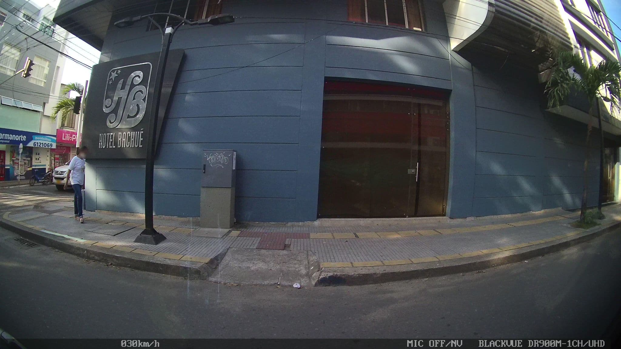 Street view near Hotel Bachue, Barrancabermeja — © kaart_2 (CC BY-SA · Mapillary)