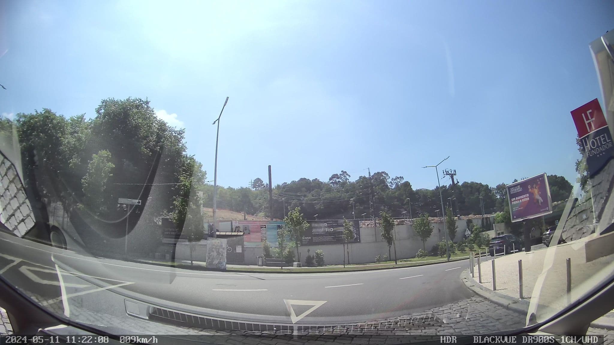Street view near A Pimenta I-Indústria Hoteleira S.A., Guimarães — © sanjorgepinho (CC BY-SA · Mapillary)