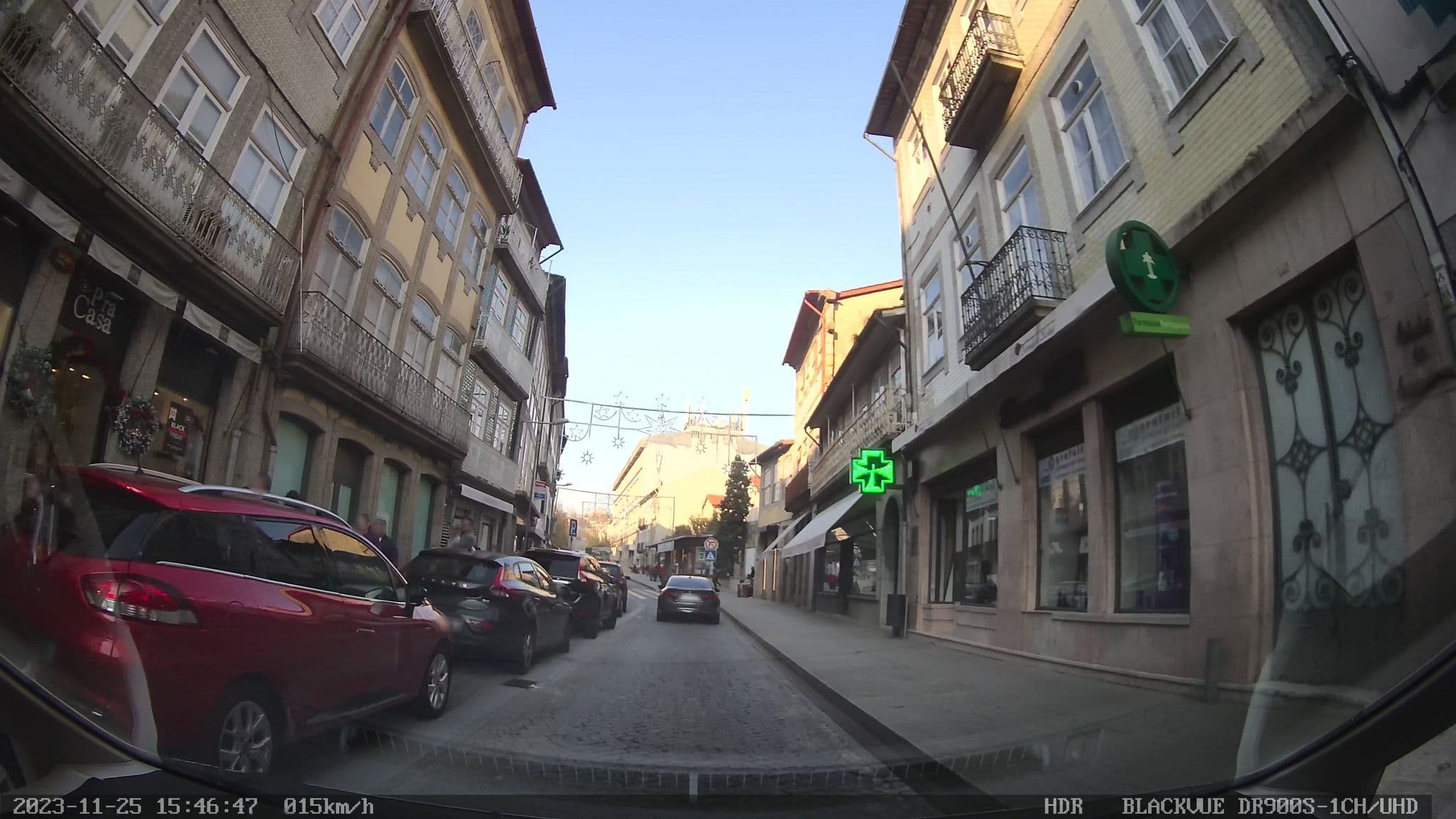 Street view near TM Guest House, Guimarães — © sanjorgepinho (CC BY-SA · Mapillary)