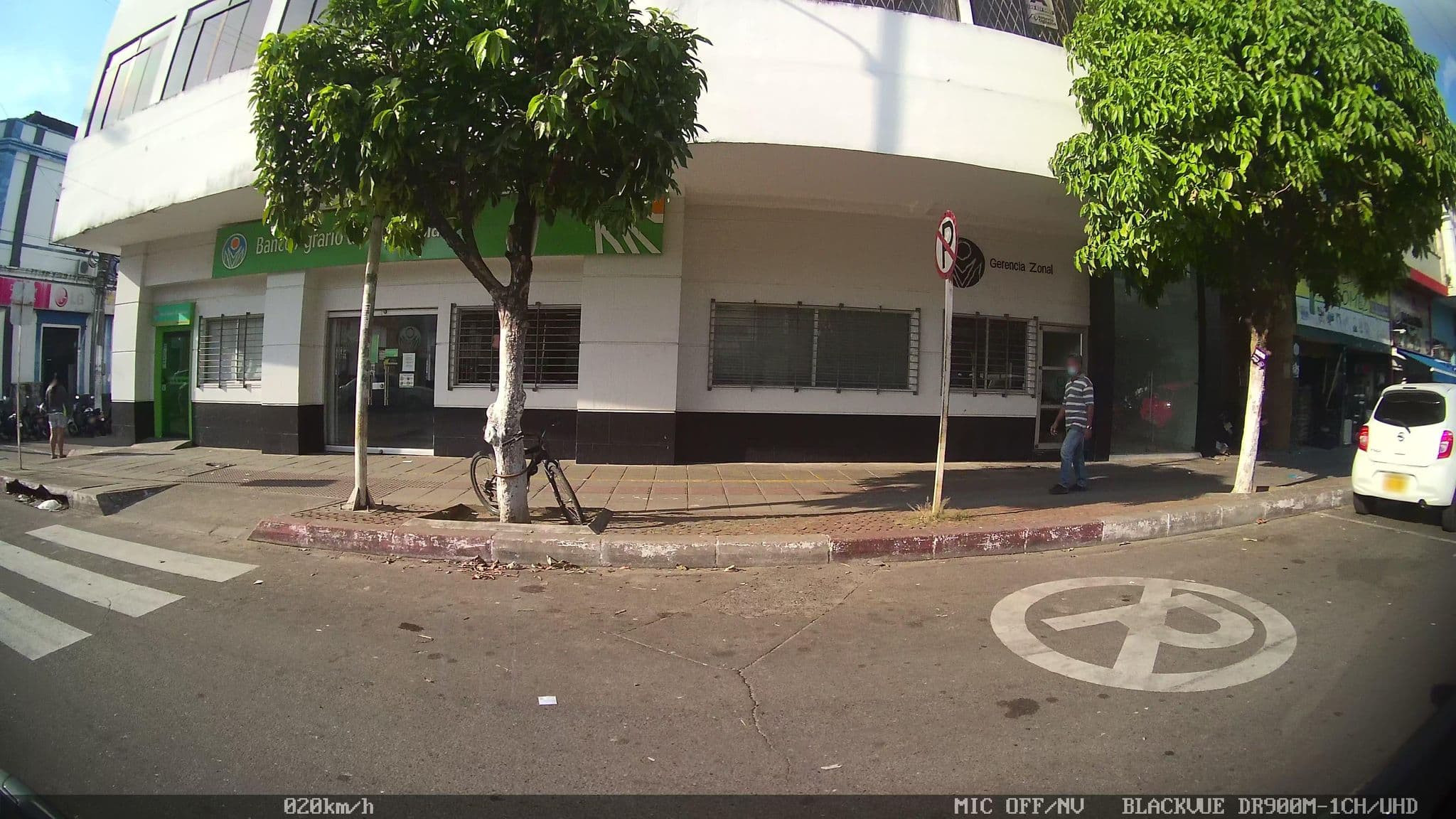 Street view near Hotel Anterza, Barrancabermeja — © kaart_2 (CC BY-SA · Mapillary)