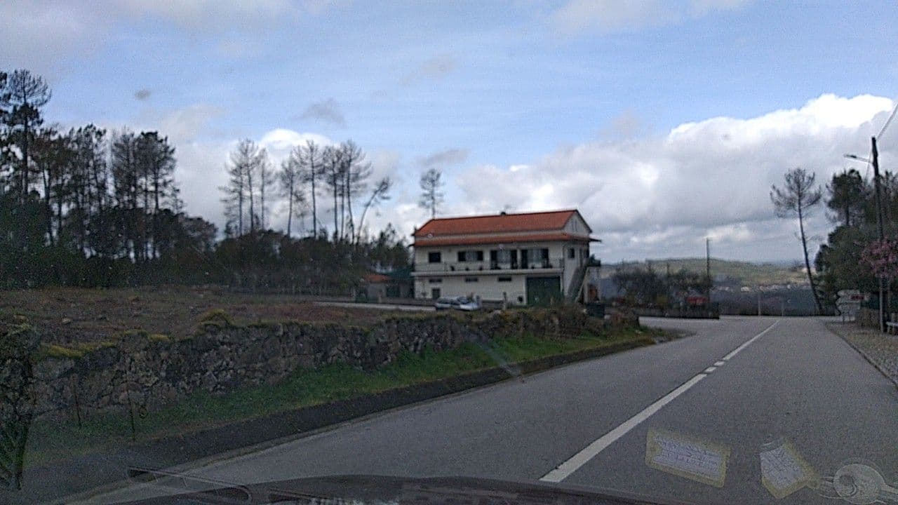 Street view near Vila Prazeres, Sátão — © ozflor (CC BY-SA · Mapillary)