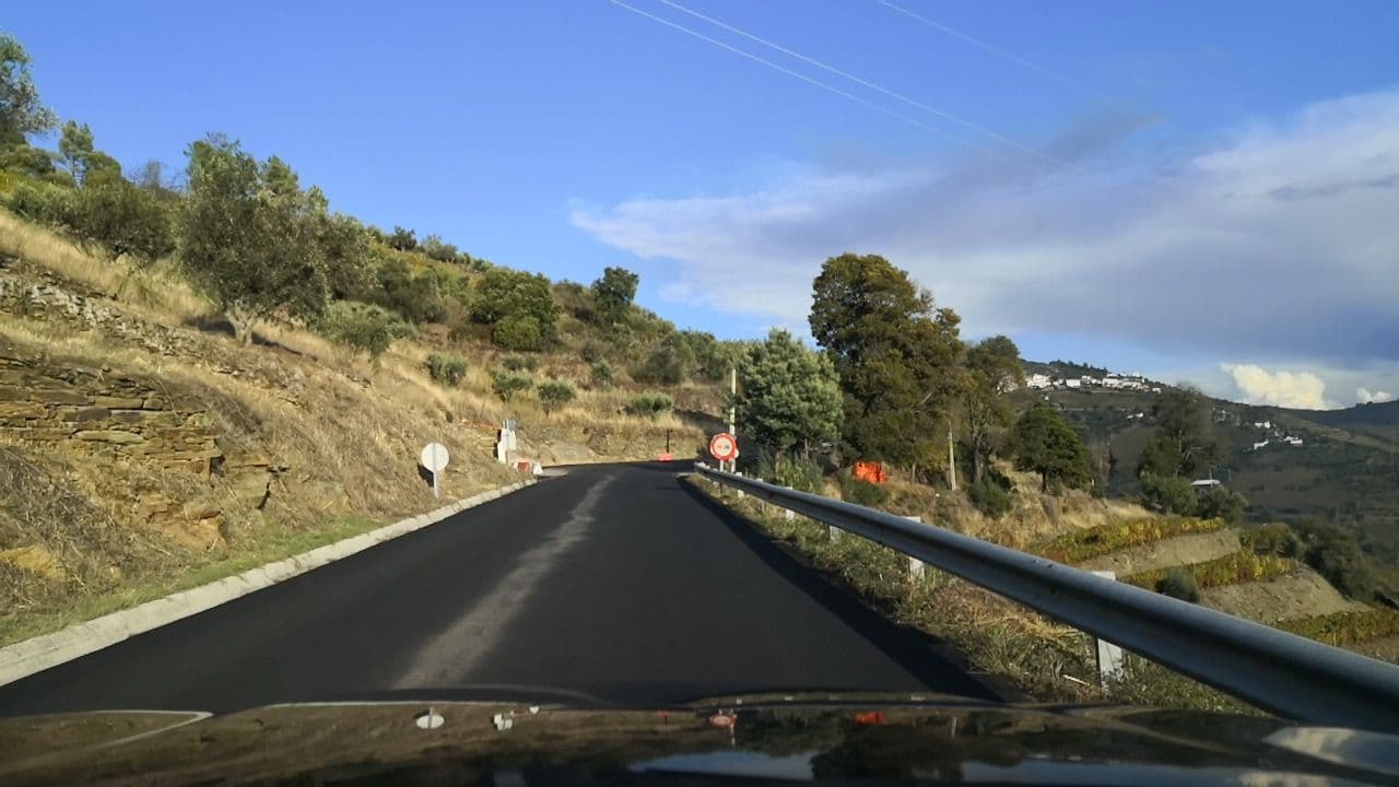 Street view near Casa Do Arco, Vilela — © sanjorgepinho (CC BY-SA · Mapillary)