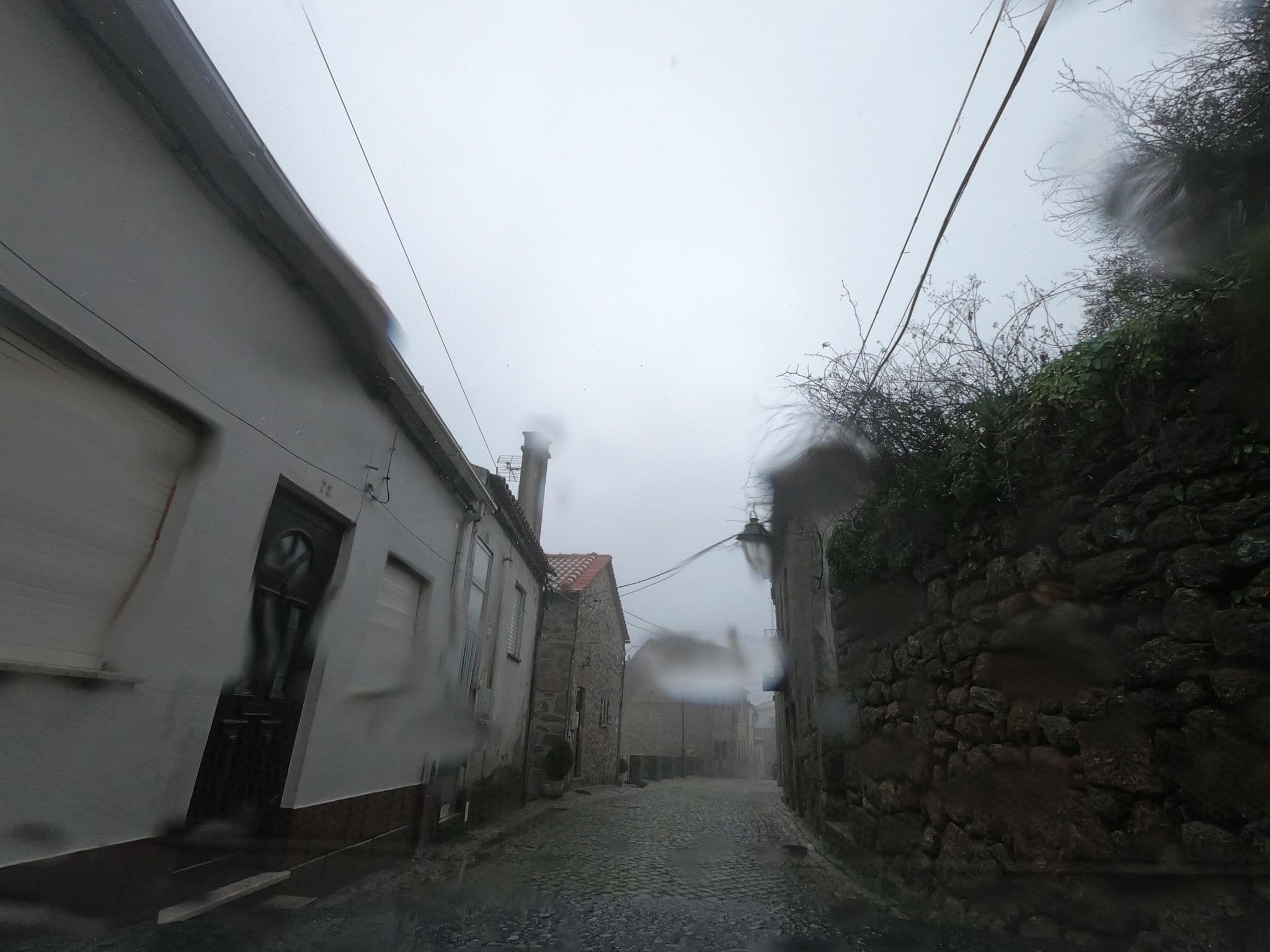Street view near Casa Abraao, Teixoso — © filohipo (CC BY-SA · Mapillary)