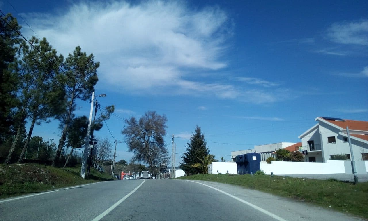 Street view near Residencial Pinto, Sequeira — © ozflor (CC BY-SA · Mapillary)