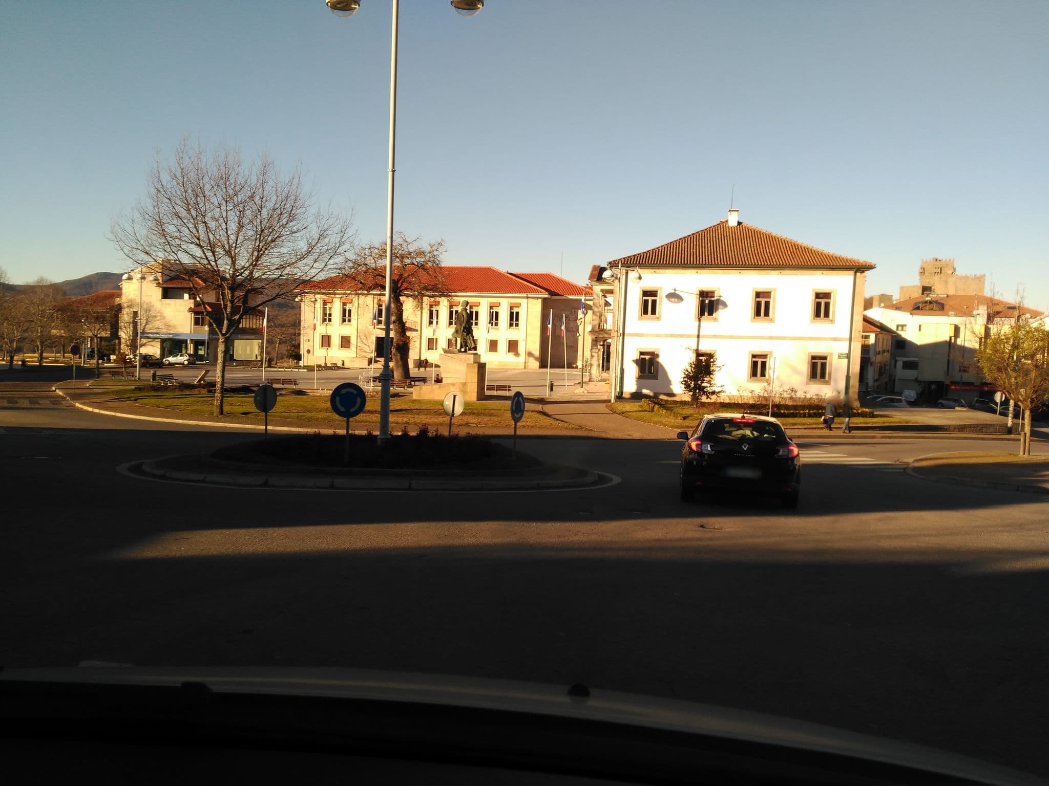 Street view near Quality Inn Montalegre, Boticas — © catiaritaferreira (CC BY-SA · Mapillary)