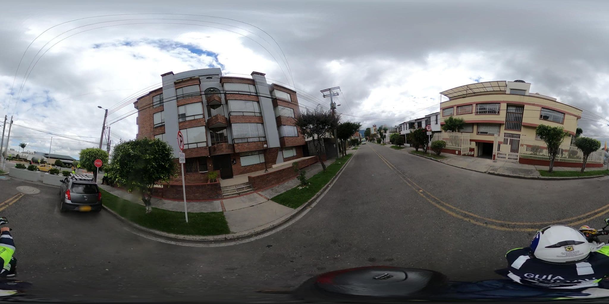Street view near La Embajada, Bogotá