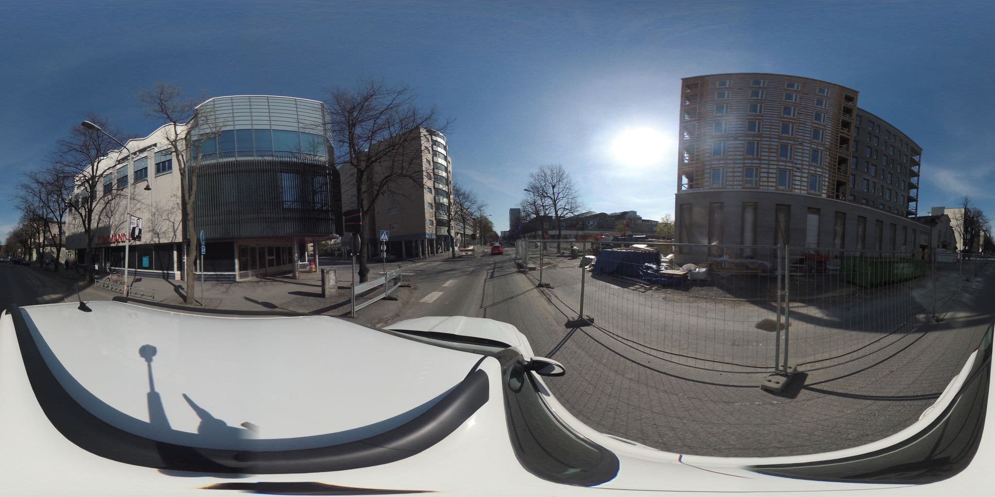 Street view near Omena Hotelli Pori, Pori — © tiinasitowise (CC BY-SA · Mapillary)