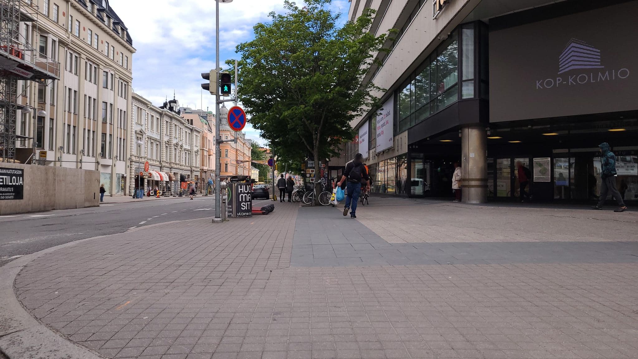 Street view near villegallenmelkeeviereinenhotellihuone, Turku — © jopparn (CC BY-SA · Mapillary)