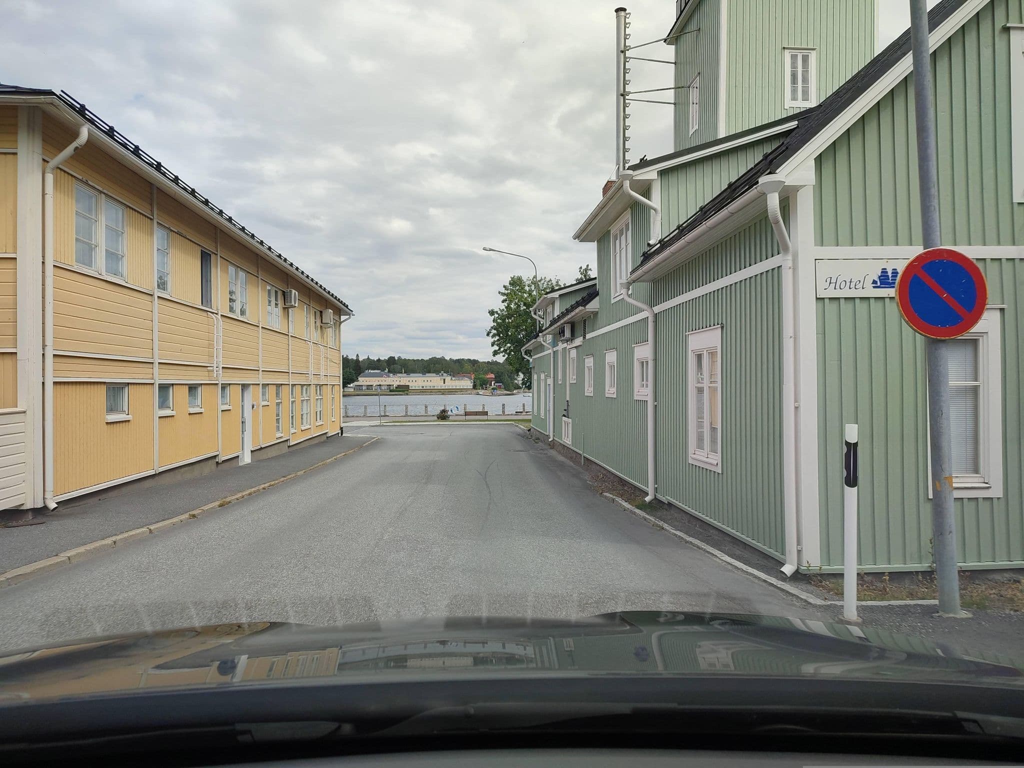 Street view near Hotell Alma, Kristinestad — © masterofnoroad (CC BY-SA · Mapillary)