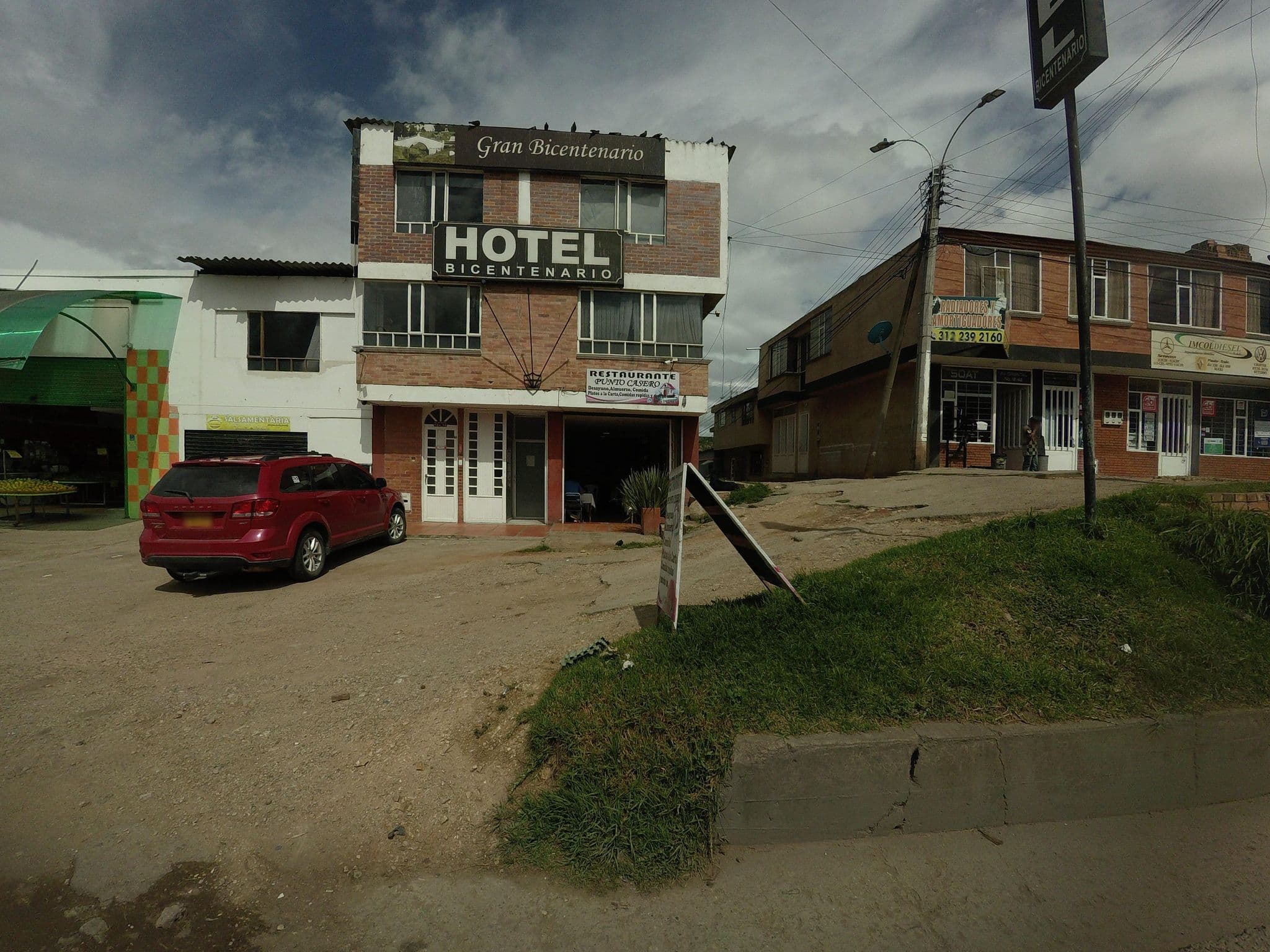Street view near Hotel Bicentenario, Tunja — © angoca (CC BY-SA · Mapillary)
