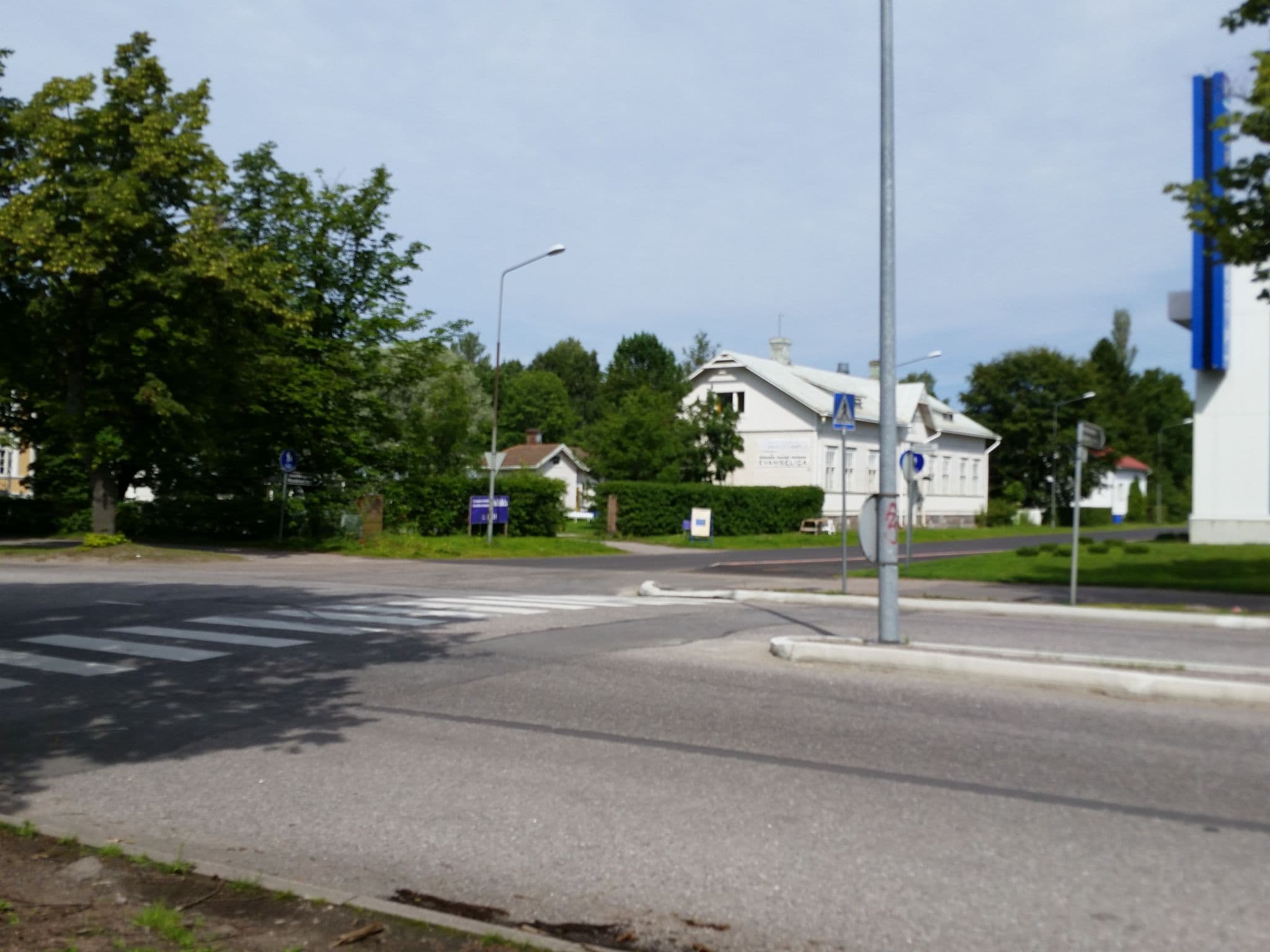 Street view near Bed & Breakfast Villa Garbo, Hanko — © jaakkoh (CC BY-SA · Mapillary)