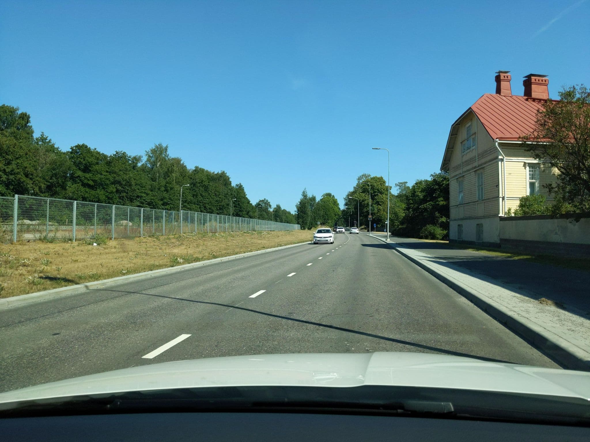 Street view near Mama's Park Inn, Hanko — © Korpivaellus (CC BY-SA · Mapillary)