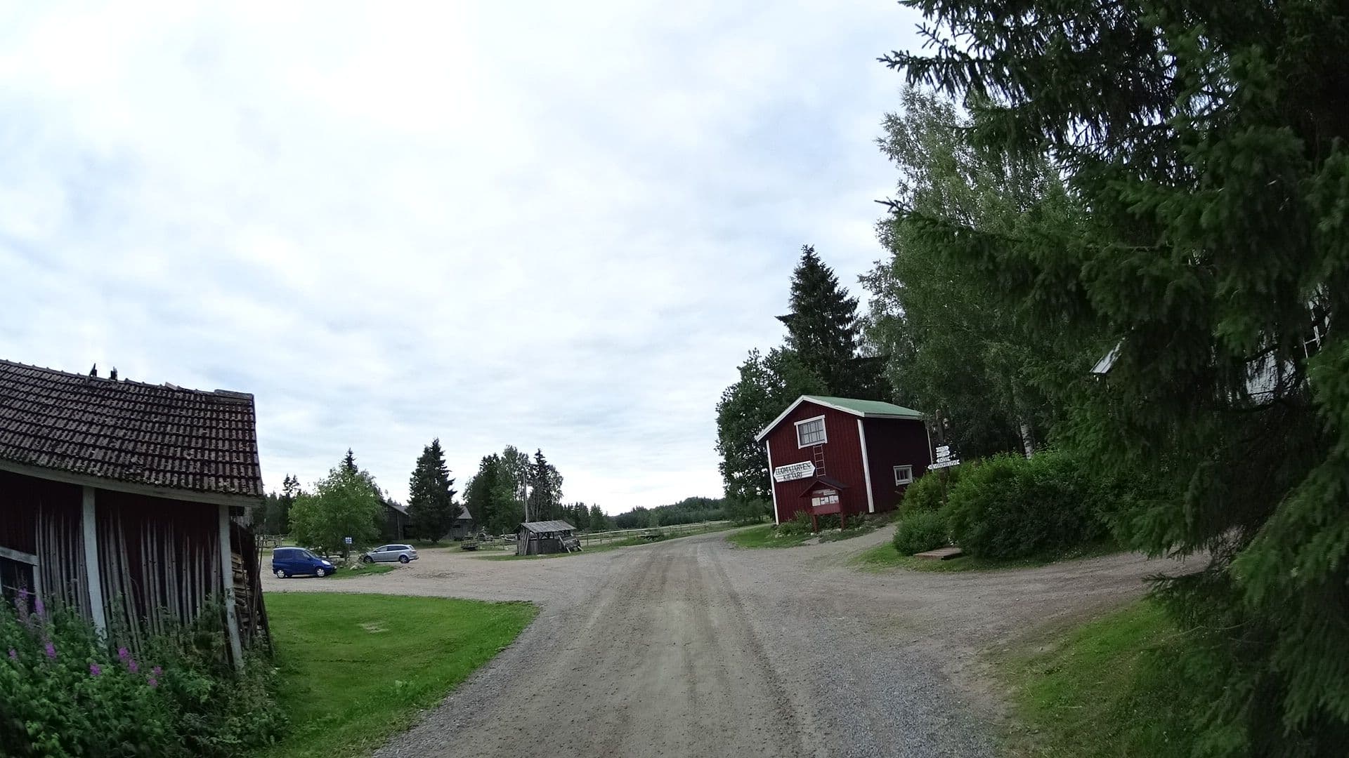 Street view near Luomajärven Hevoskievari, Ikaalinen — © kino (CC BY-SA · Mapillary)