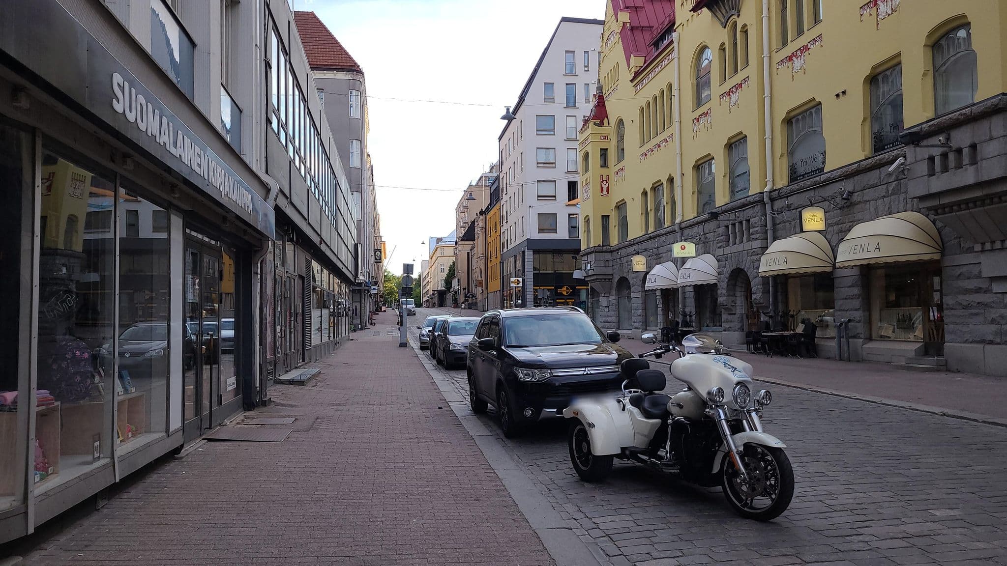 Street view near Forenom Aparthotel Tampere Kauppakatu, Tammerkoski — © jopparn (CC BY-SA · Mapillary)