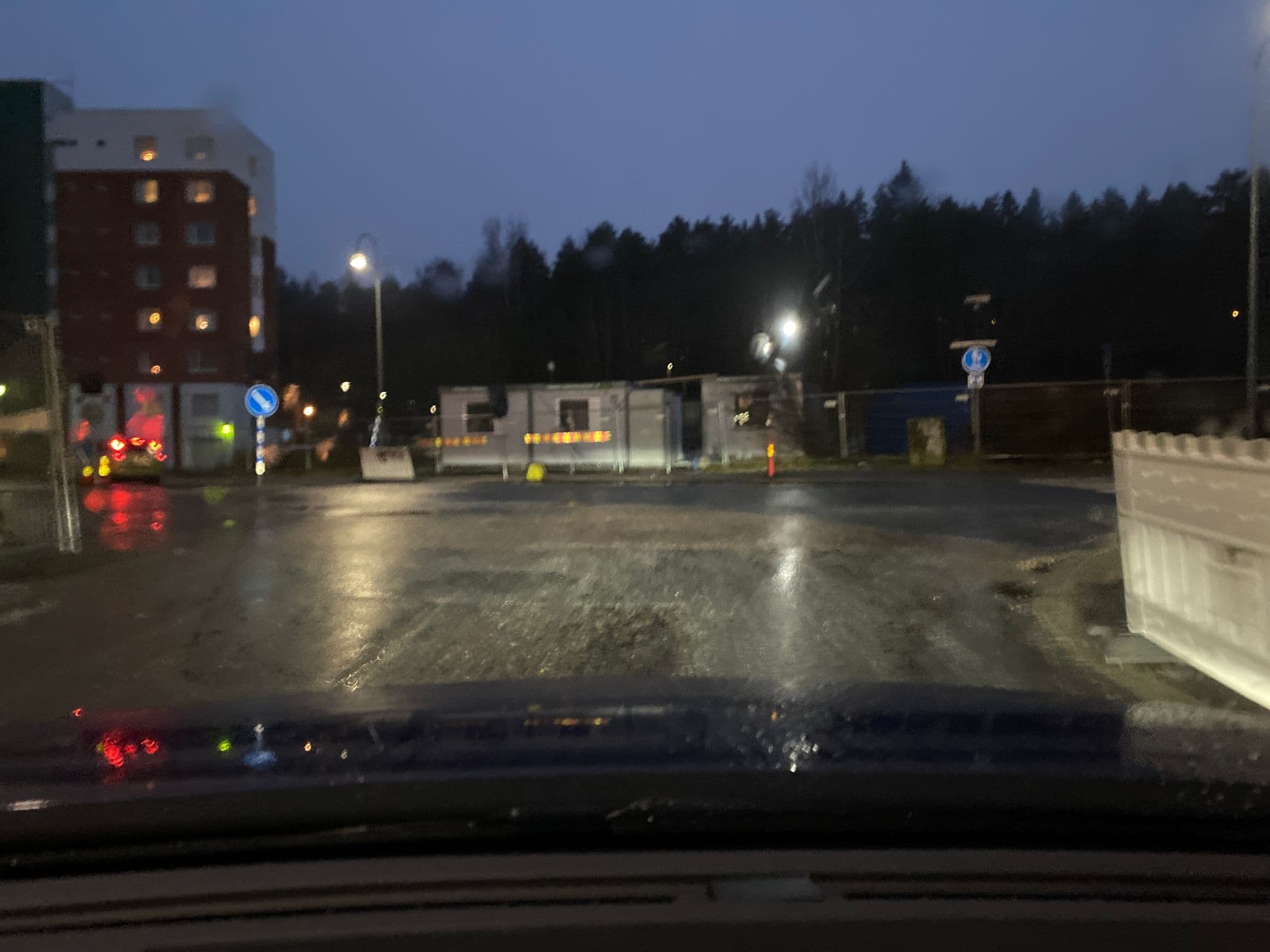 Street view near sängyn alla, Kalevanrinne — © tniemine (CC BY-SA · Mapillary)