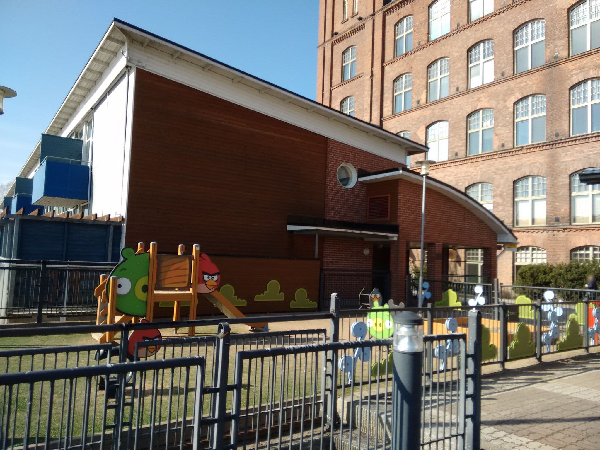 Street view near Lapinniemen Lomaosakkeet, Lapinniemi — © snowden (CC BY-SA · Mapillary)