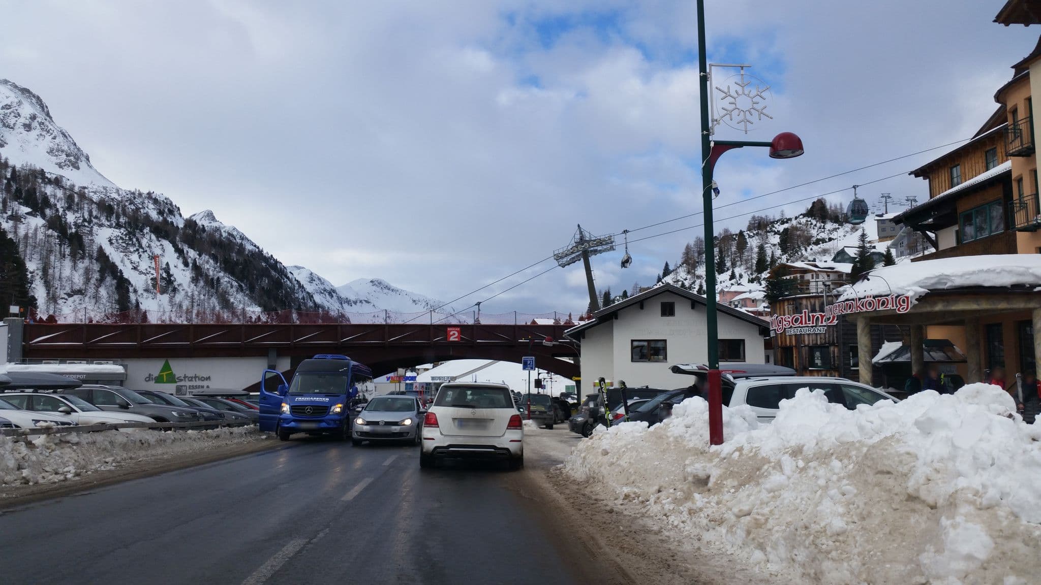 Street view near Grünwaldkopf, Radstadt — © it_s_so_funny (CC BY-SA · Mapillary)