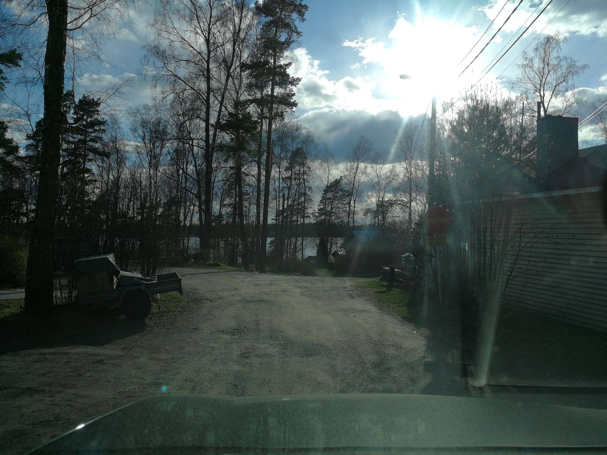 Street view near HKL:n kesämajat, Lauttasaari — © jaakkoh (CC BY-SA · Mapillary)