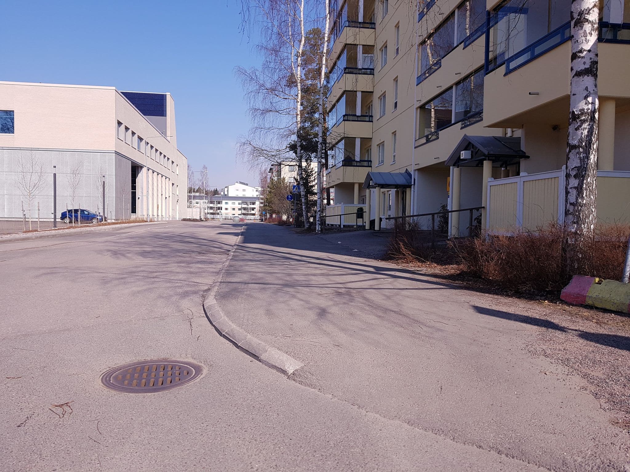 Street view near heeidin sohhva, Myyrmäki — © houtari (CC BY-SA · Mapillary)