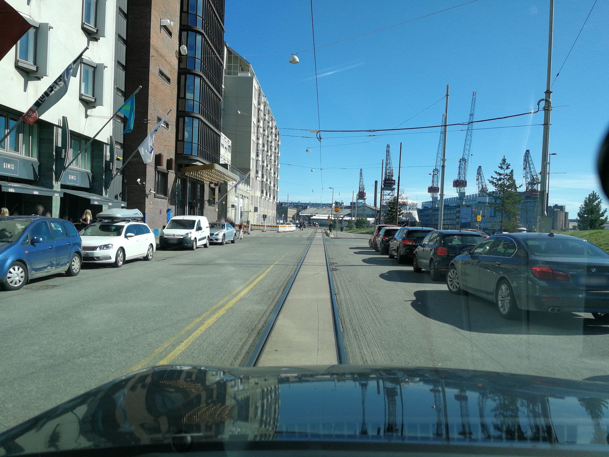 Street view near Radisson SAS Seaside Hotel, Ruoholahti — © jaakkoh (CC BY-SA · Mapillary)