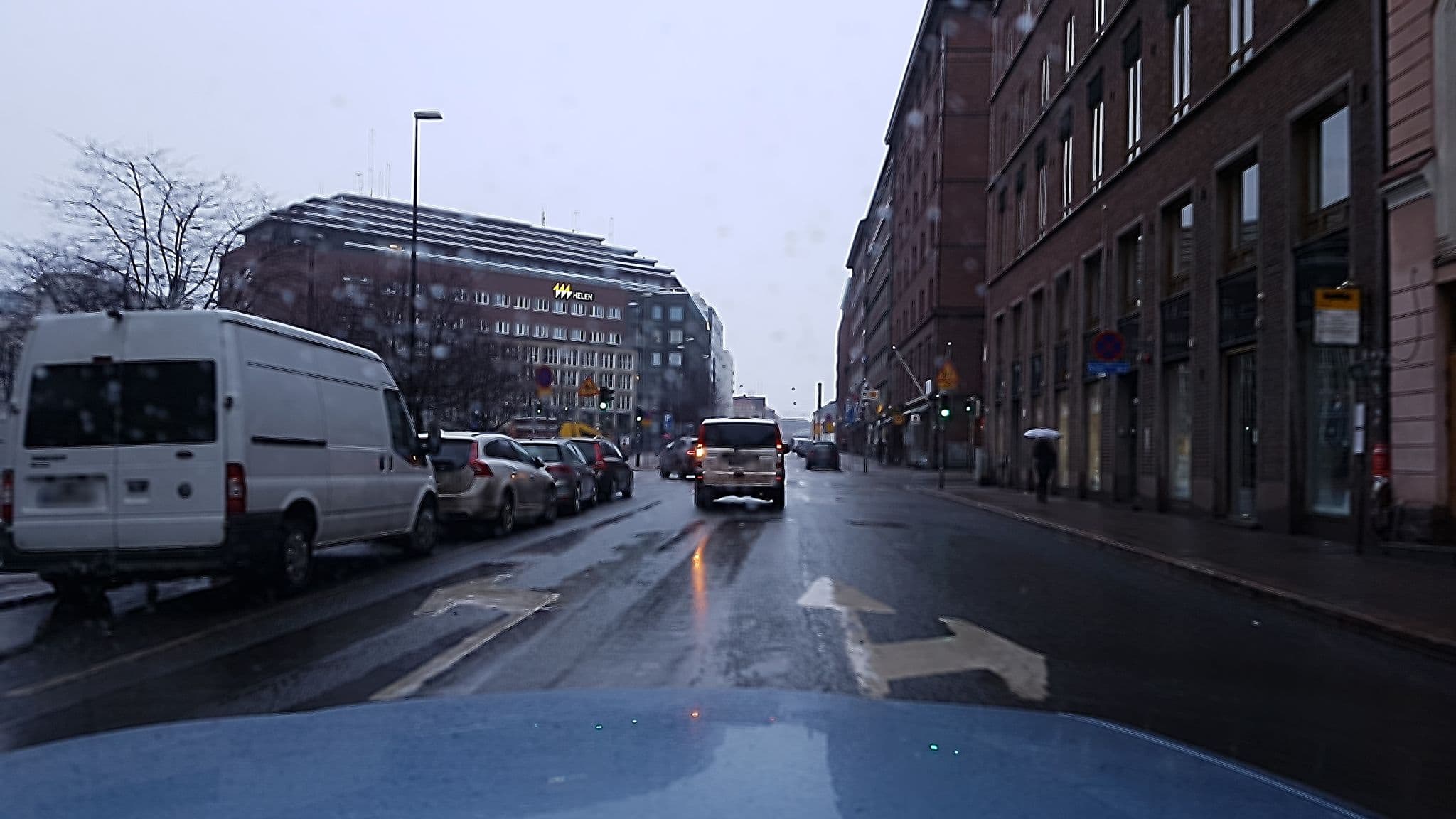 Street view near Mustan kissan majatalo, Kamppi — © jaakkoh (CC BY-SA · Mapillary)