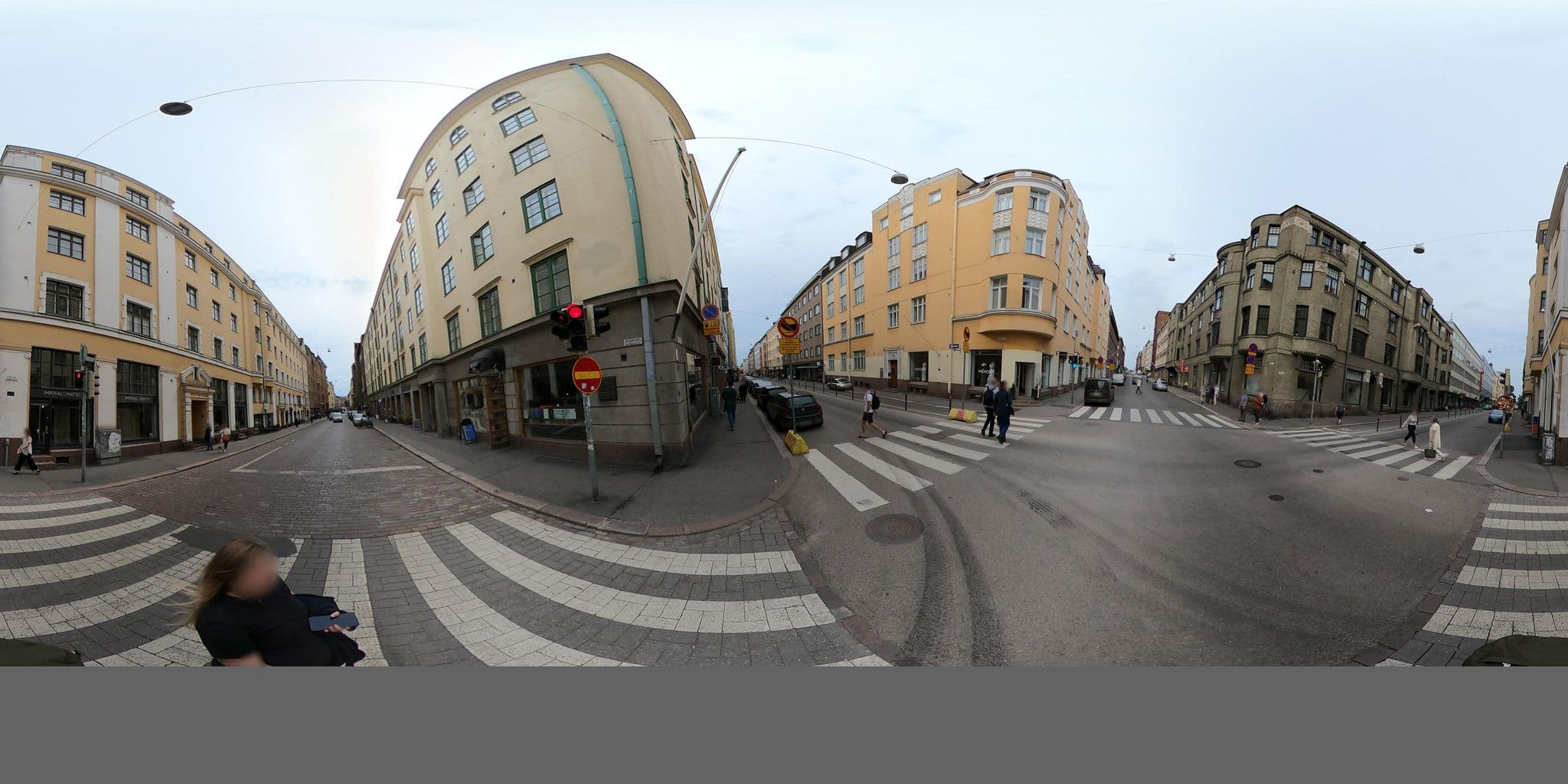 Street view near Танцы, Kamppi — © richlv (CC BY-SA · Mapillary)