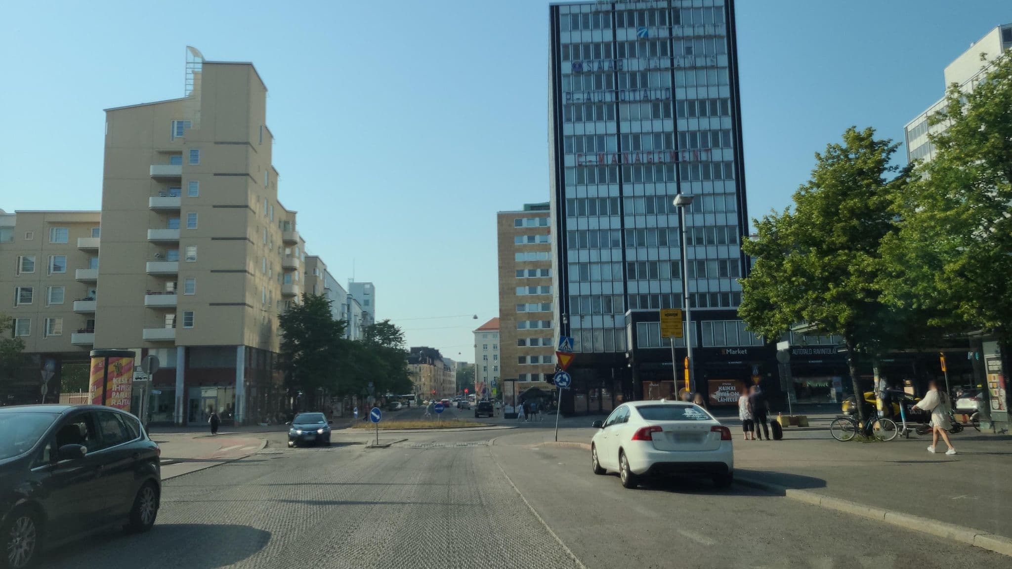 Street view near Radisson Blu runeberginkatu, Kamppi — © jopparn (CC BY-SA · Mapillary)
