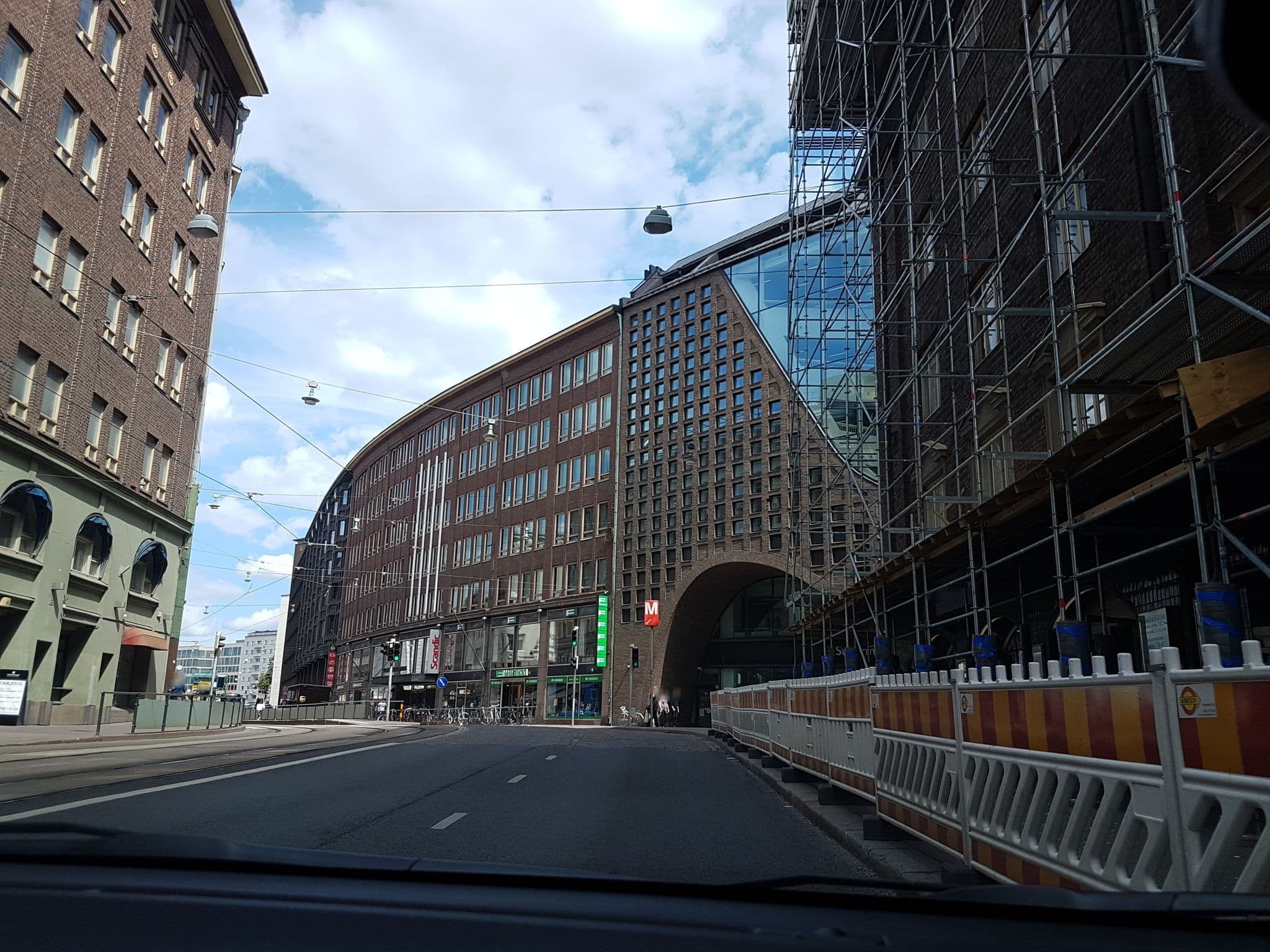 Street view near Best Western Hotel Carlton, Kruununhaka — © hslmapper8 (CC BY-SA · Mapillary)
