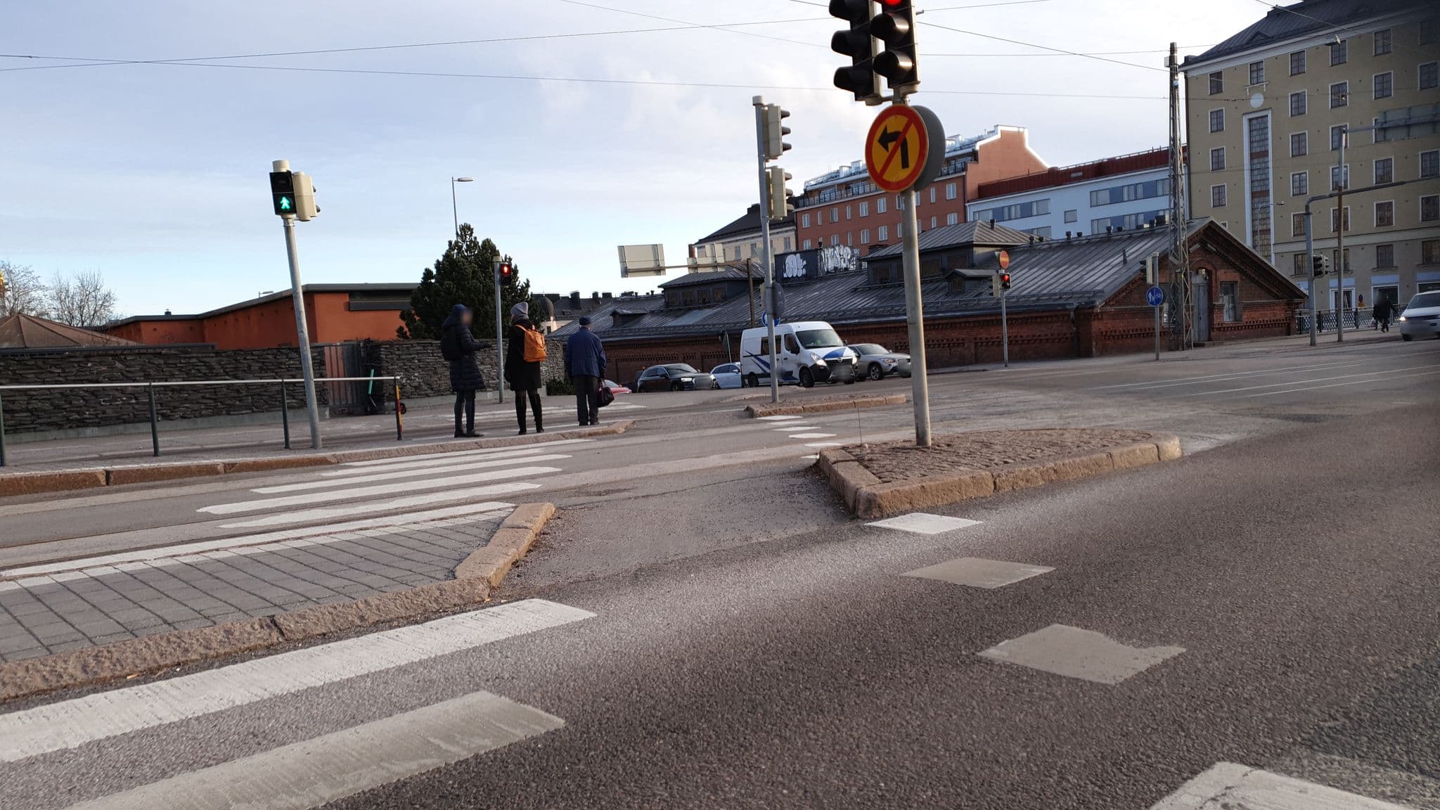 Street view near Mummola, Sörnäinen — © houtari (CC BY-SA · Mapillary)