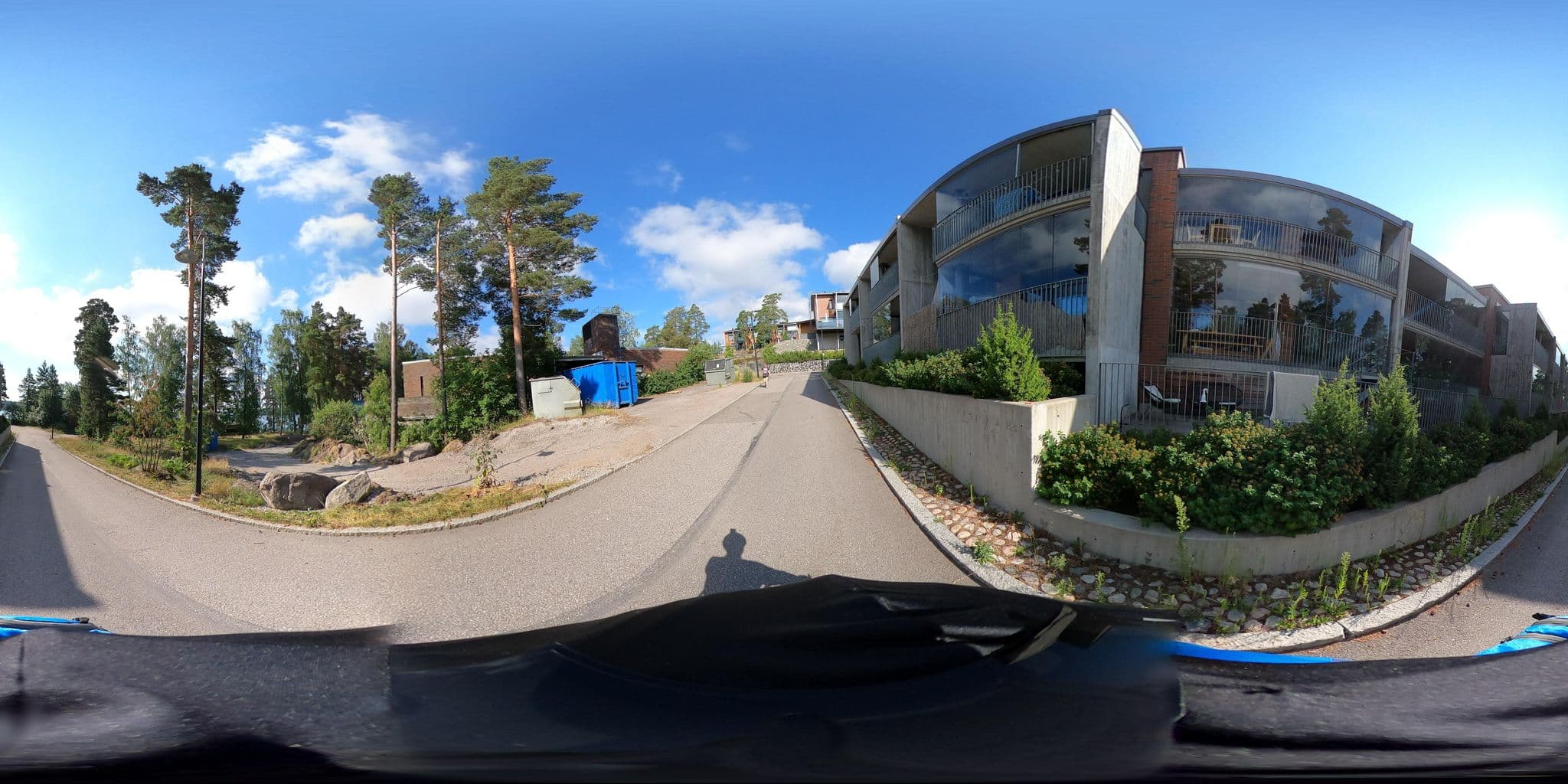 Street view near Hotelli Vuoranta, Meri-Rastila — © bluecross (CC BY-SA · Mapillary)