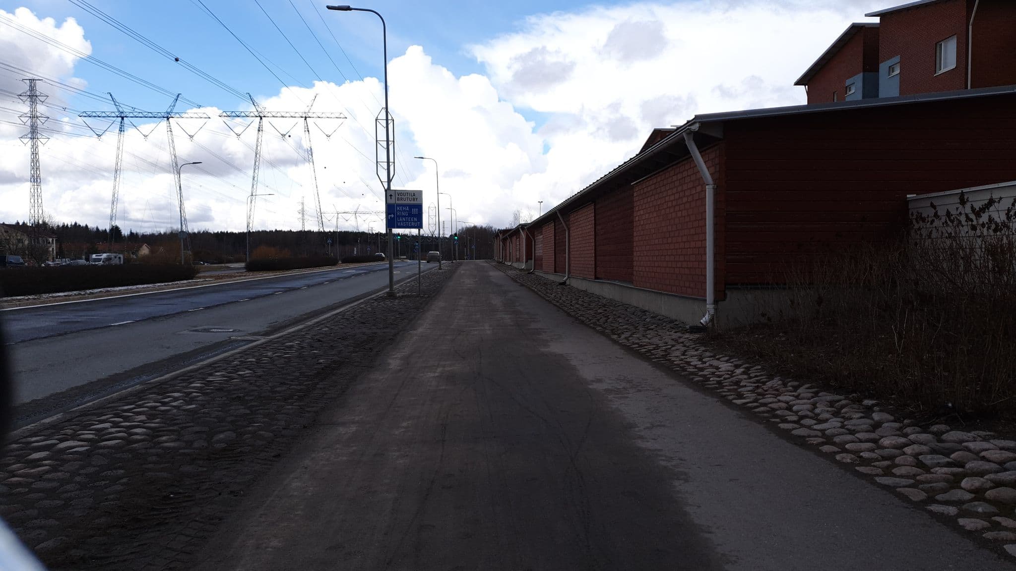 Street view near Galaxy Apartments, Pakkala — © houtari (CC BY-SA · Mapillary)