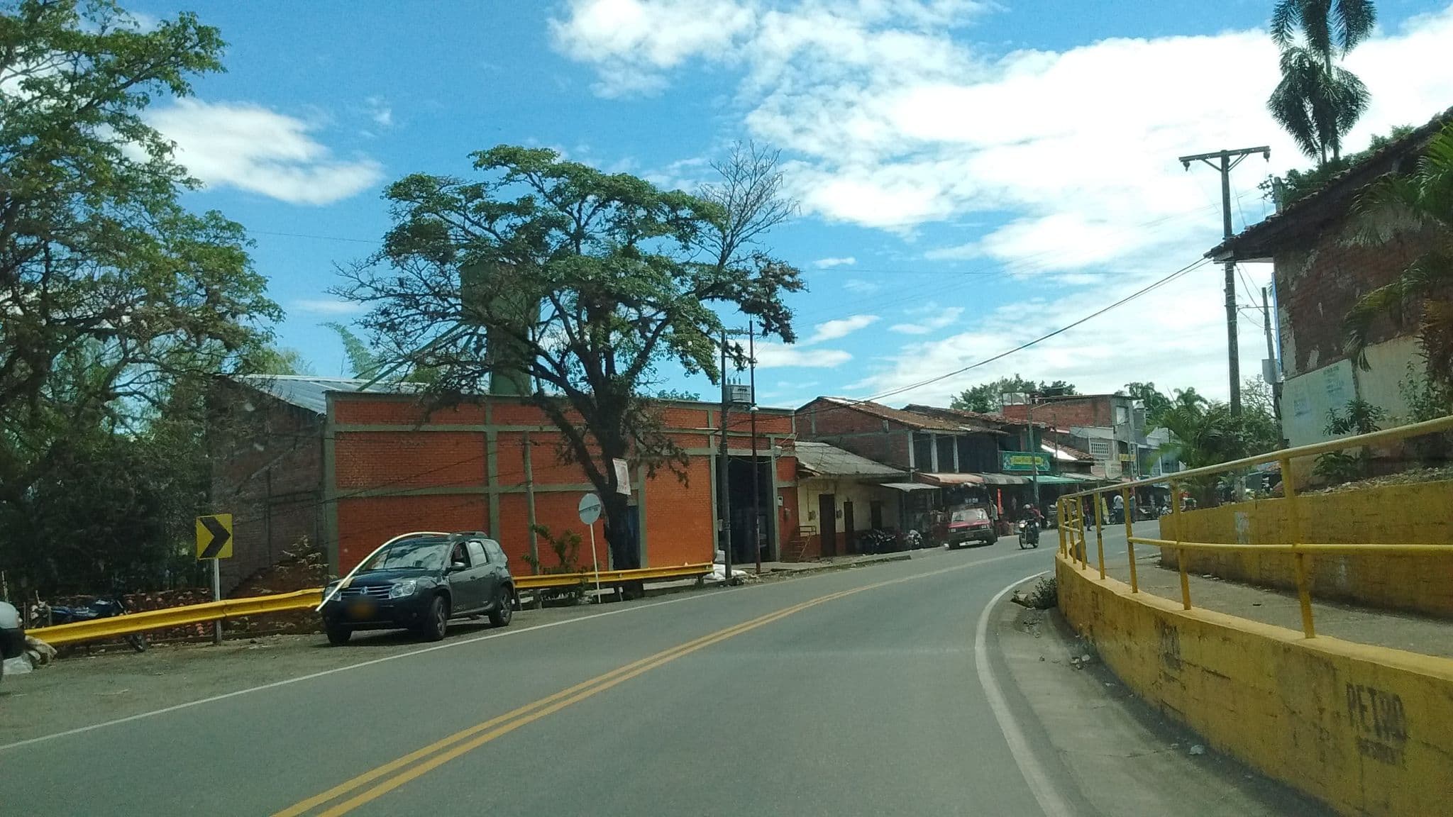 Street view near Hotel Patia, El Bordo — © kaxtillo (CC BY-SA · Mapillary)