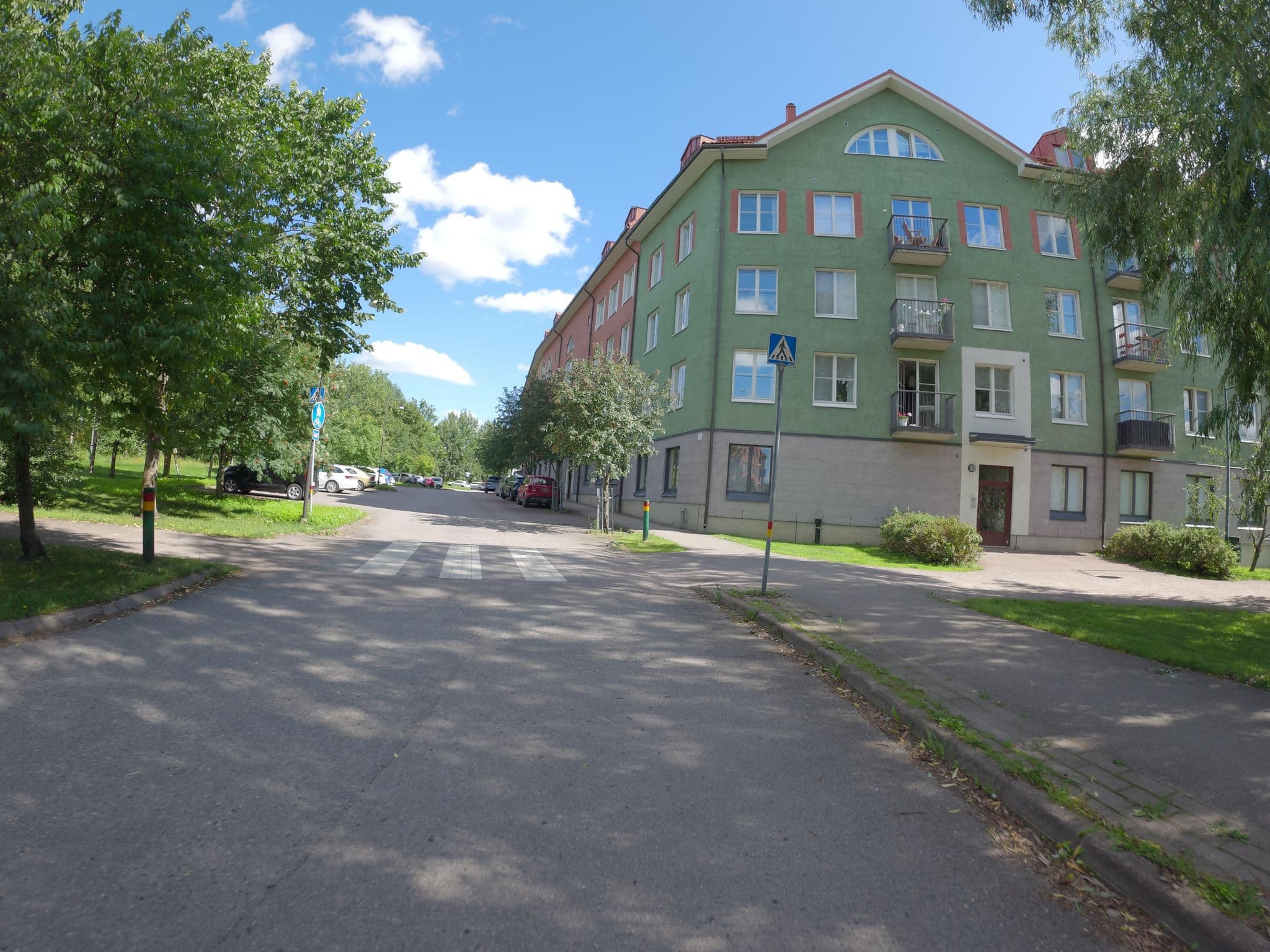 Street view near Garden City Apartment, Helsinki - Vantaa Airport, Pakkala — © Barro (CC BY-SA · Mapillary)