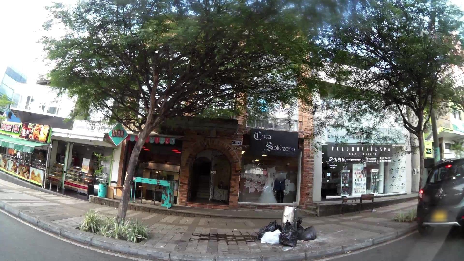 Street view near Samán Hostel, Medellín