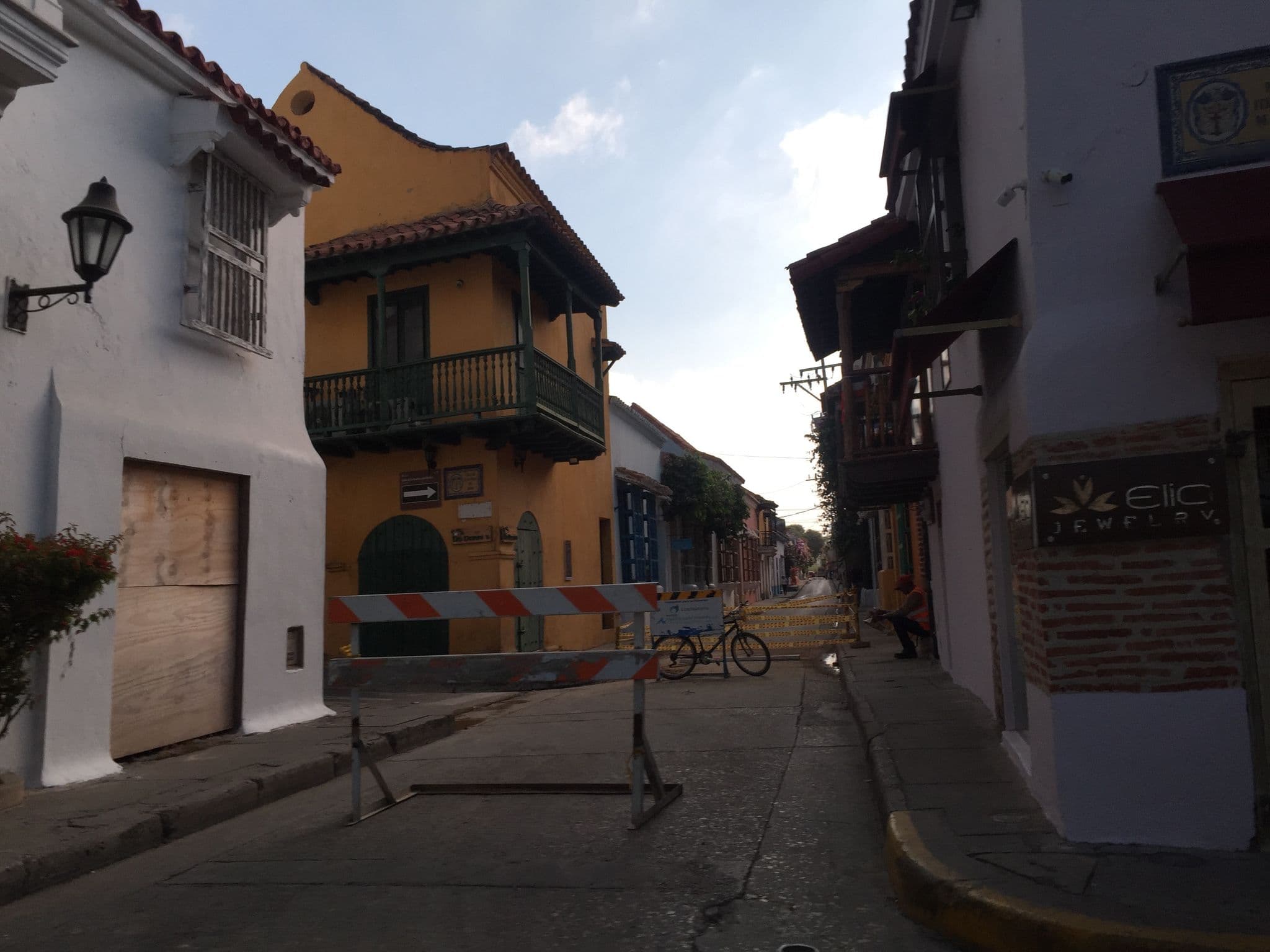 Street view near Hostal El Genovés, Cartagena