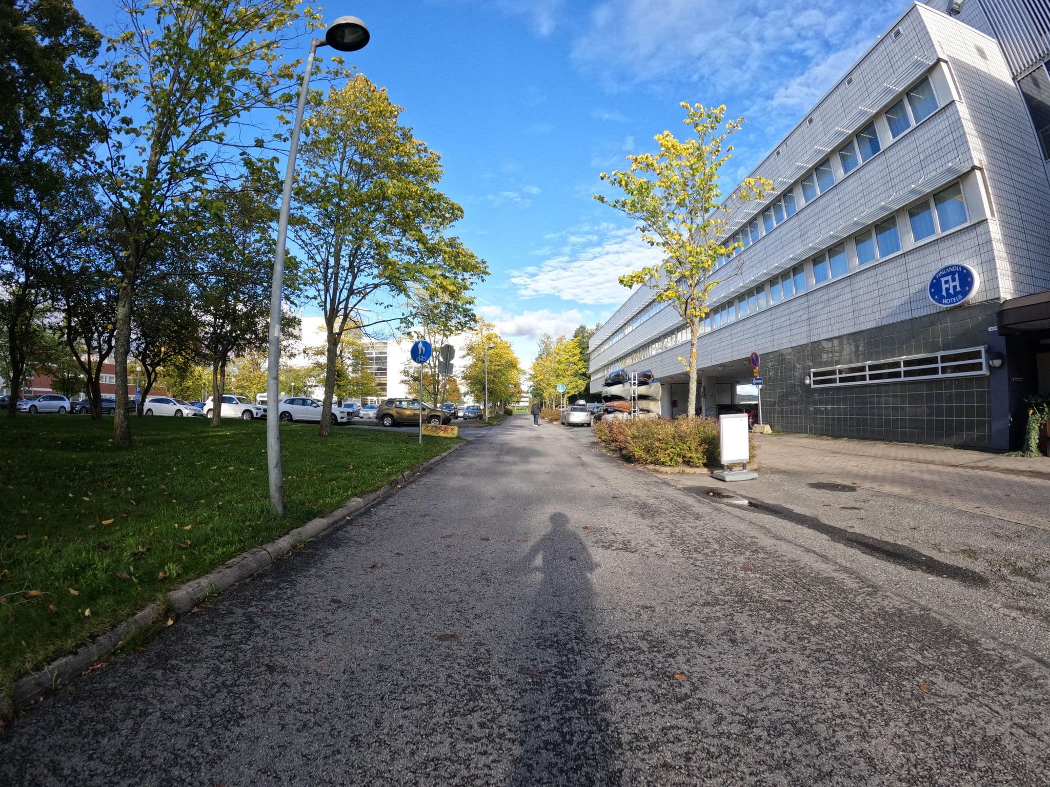 Street view near Finlandia Hotelli Alba, Jyväskylä — © kulmalukko (CC BY-SA · Mapillary)