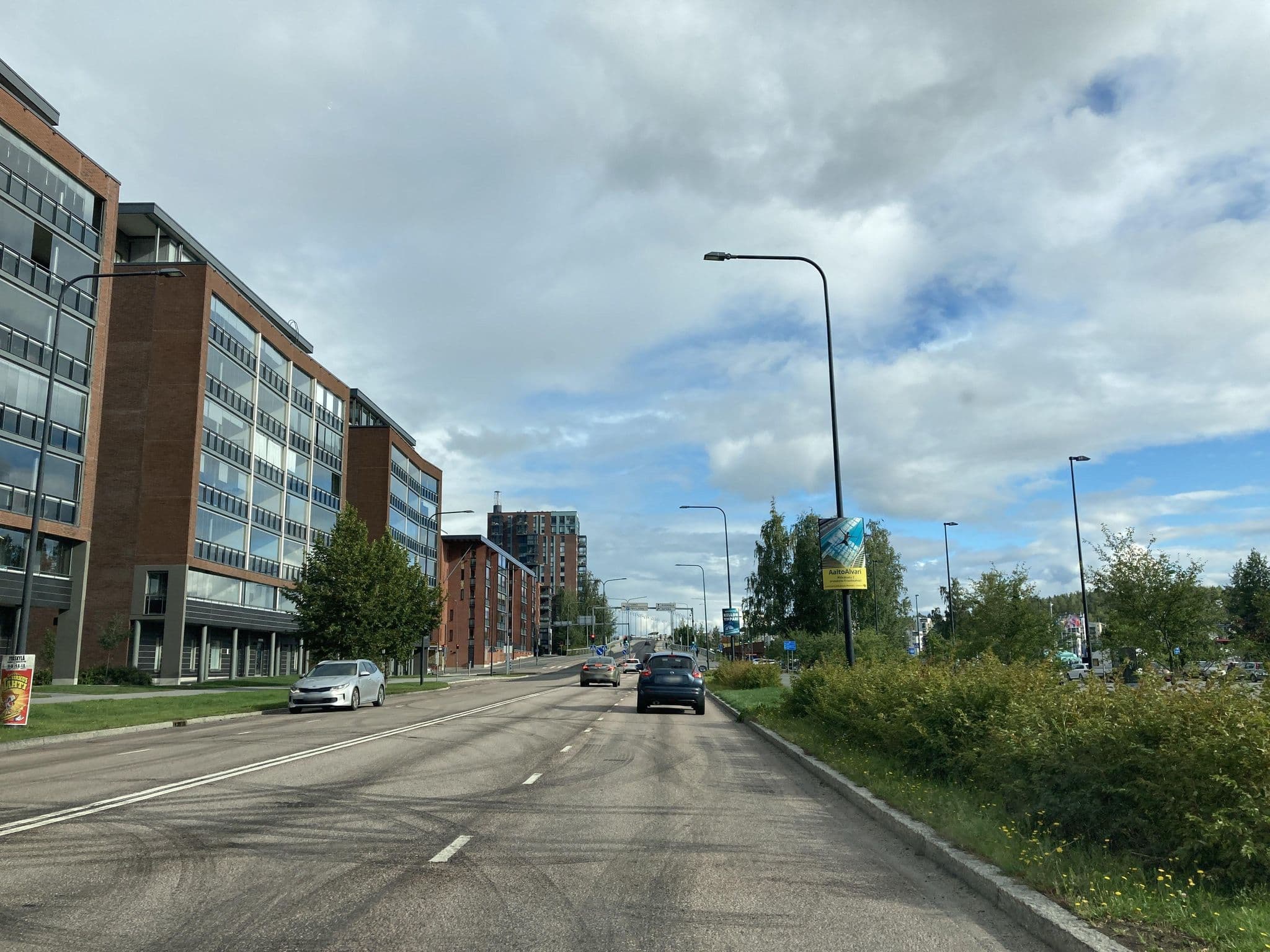 Street view near The Harbour Apartments, Jyväskylä — © kulmalukko (CC BY-SA · Mapillary)