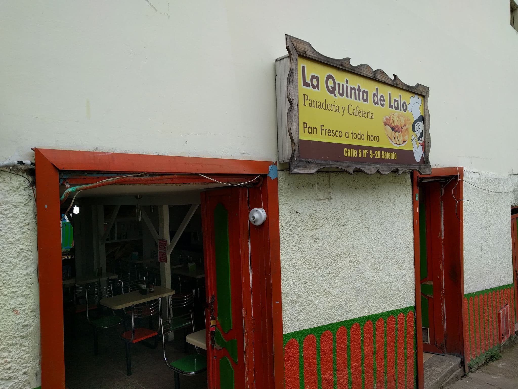 Street view near Los Geranios, Salento — © janvanbekkum (CC BY-SA · Mapillary)