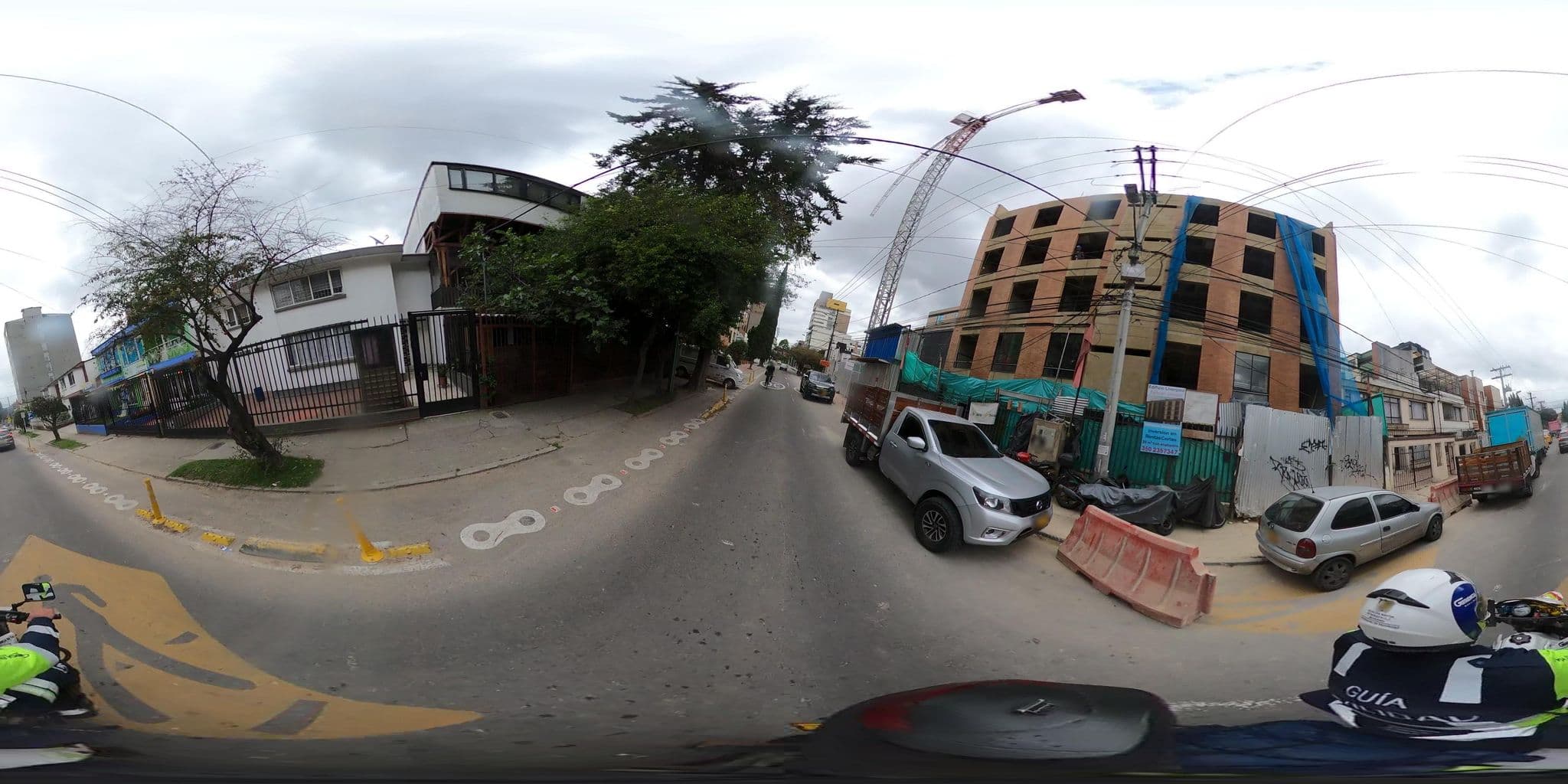 Street view near La Antigua Casa, Bogotá