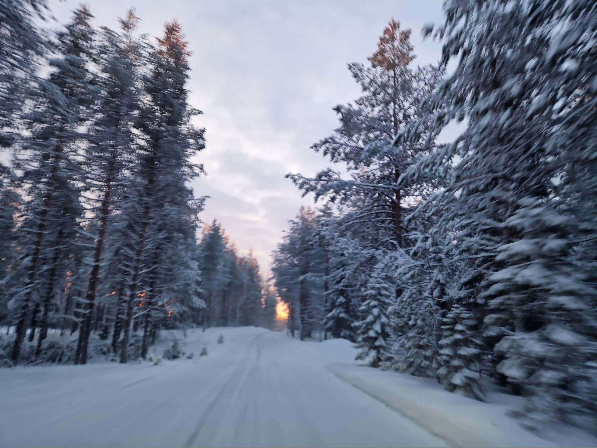 Street view near Mäntyruka Cottages, Kuusamo — © jopparn (CC BY-SA · Mapillary)