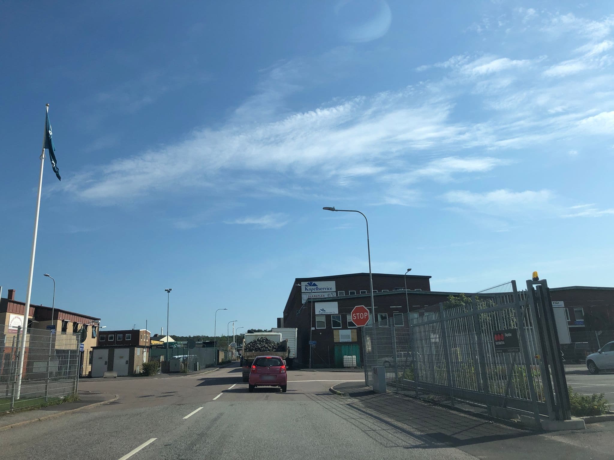 Street view near Dahlströms Markentreprenader, Majorna — © bigroundbaby (CC BY-SA · Mapillary)