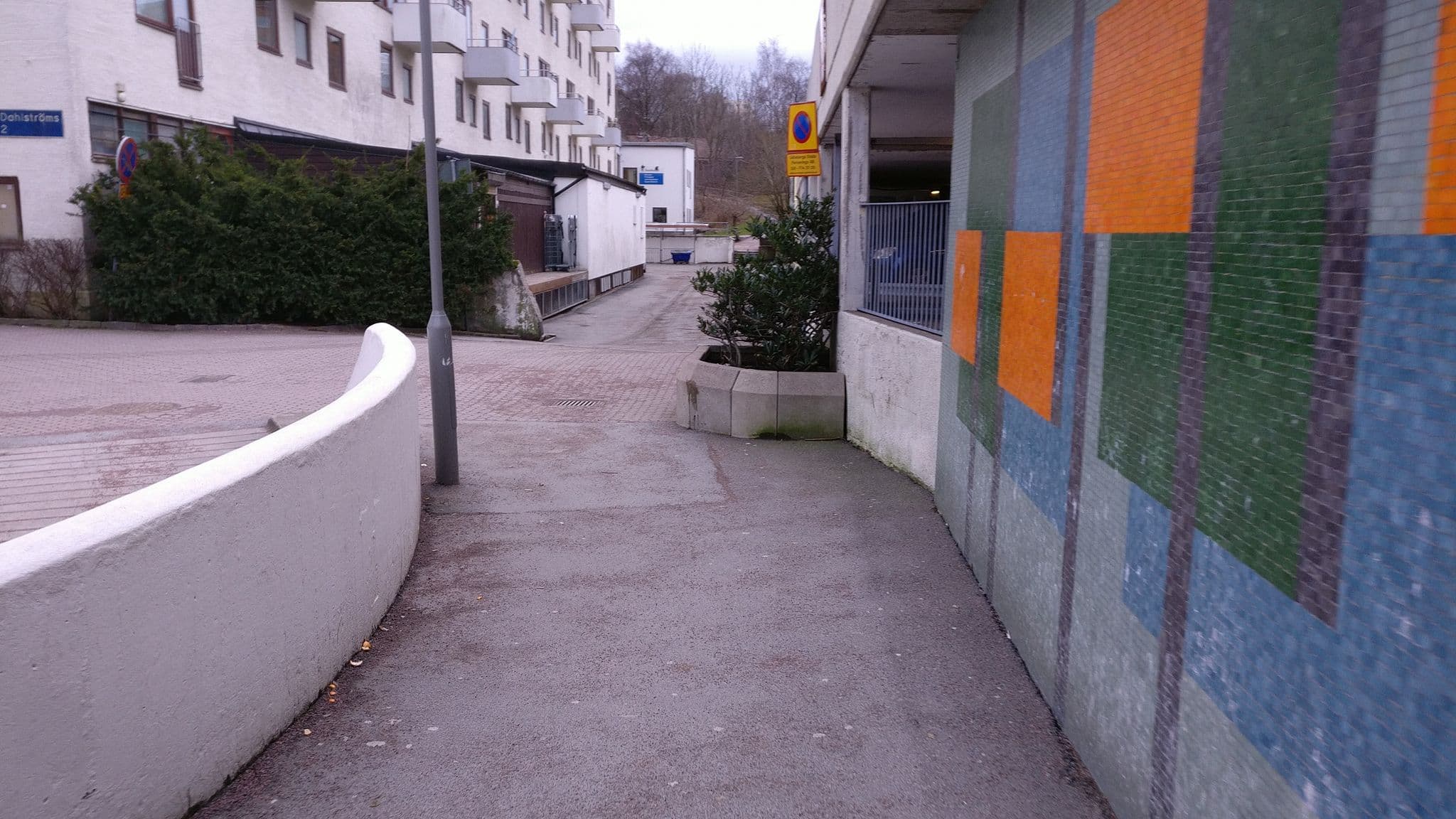 Street view near Axel Dahlströms Hotel & Conference, Majorna — © tobstu (CC BY-SA · Mapillary)