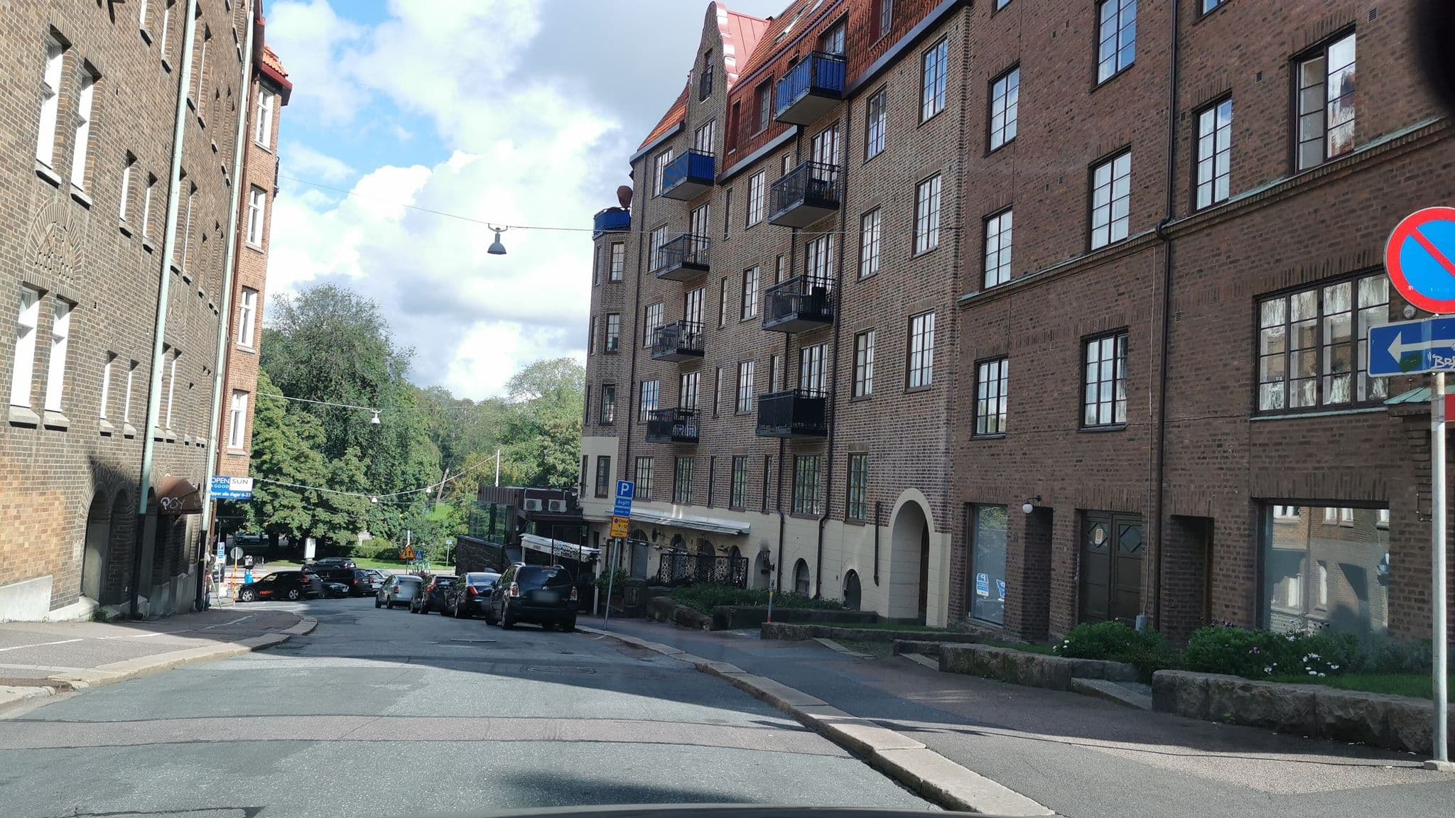 Street view near Göteborgs Kristliga Studenthem, Förening U.p.a., Gothenburg — © nonenstyle (CC BY-SA · Mapillary)