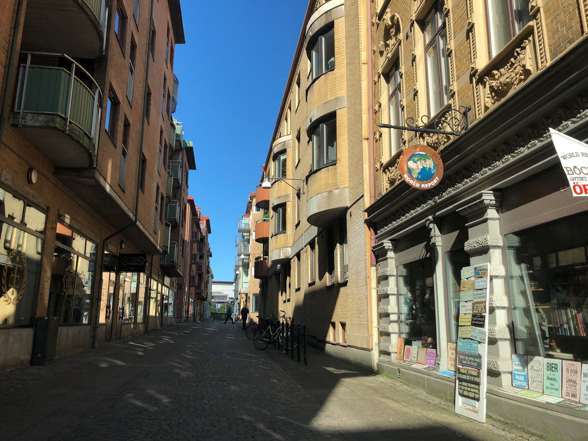 Street view near Insertio, Gothenburg — © bigroundbaby (CC BY-SA · Mapillary)