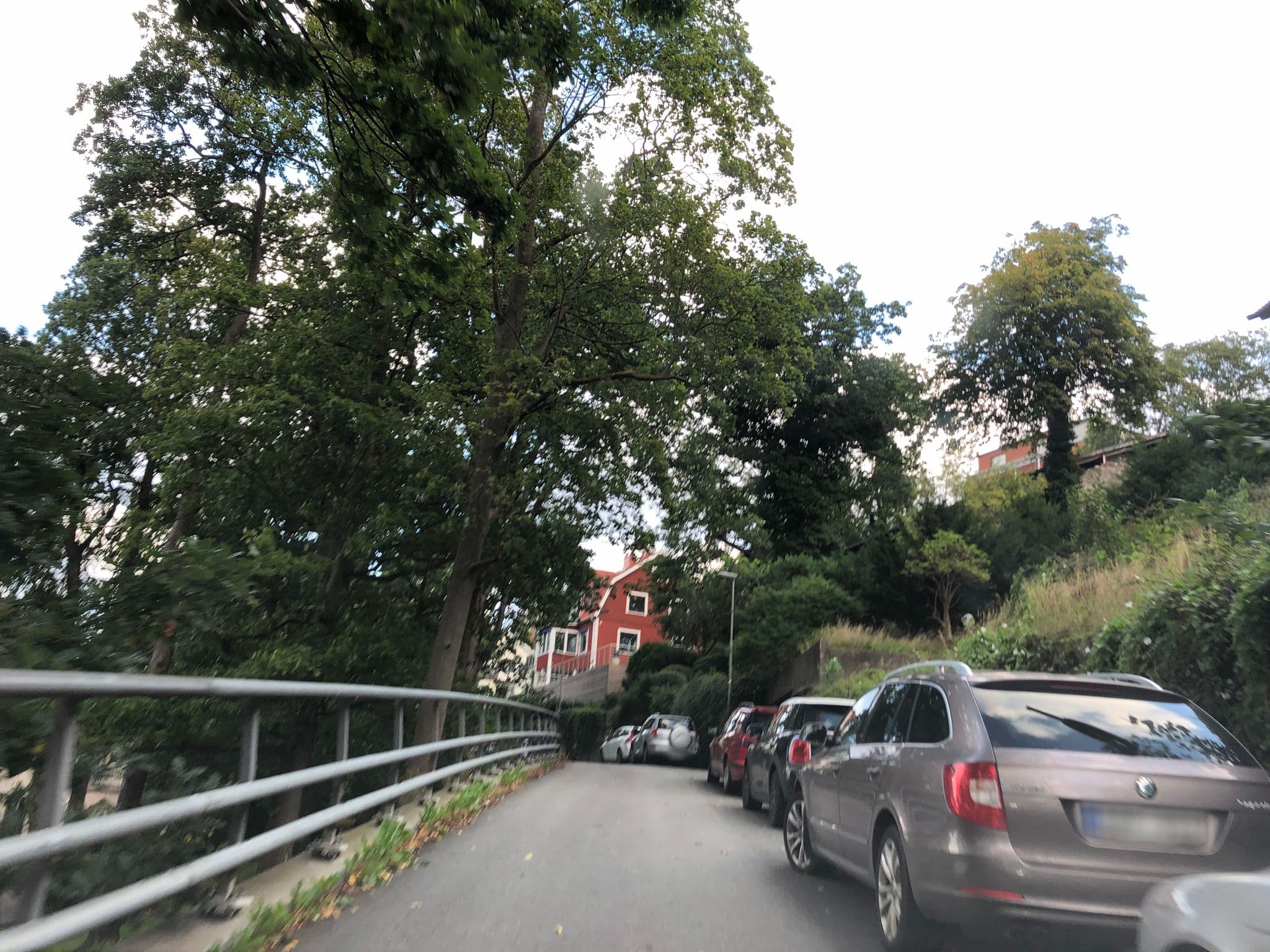 Street view near Ess Hotell, Gothenburg — © bigroundbaby (CC BY-SA · Mapillary)