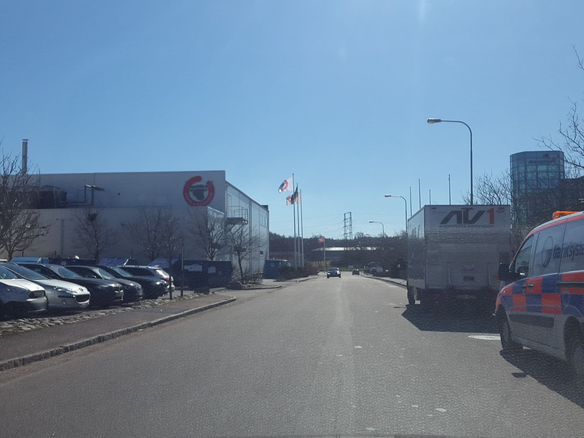 Street view near Arkitekttrend, Västra Frölunda — © agatefilm (CC BY-SA · Mapillary)