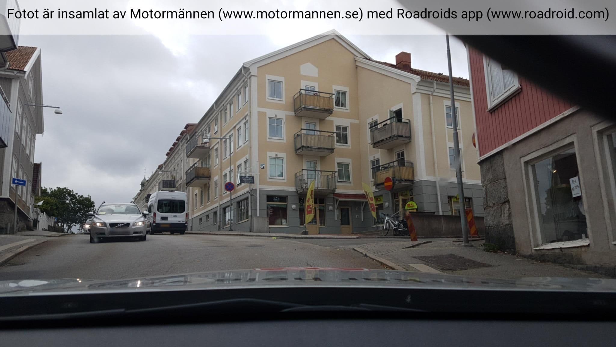 Street view near Hotell Krabban, Strömstad — © roadroid (CC BY-SA · Mapillary)